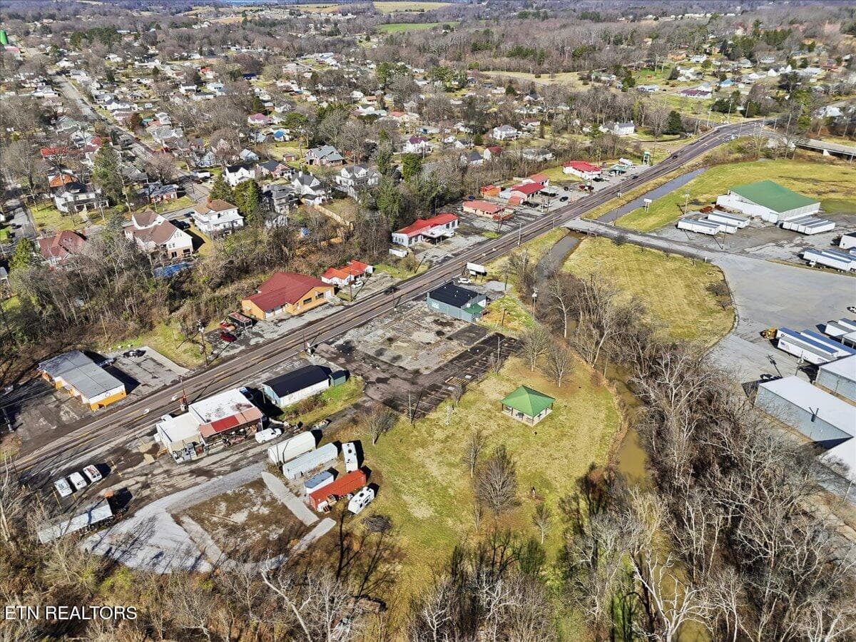 07-006_DJI_20260220102824_0023_D - 1008 N Main St, Sweetwater, TN 37874