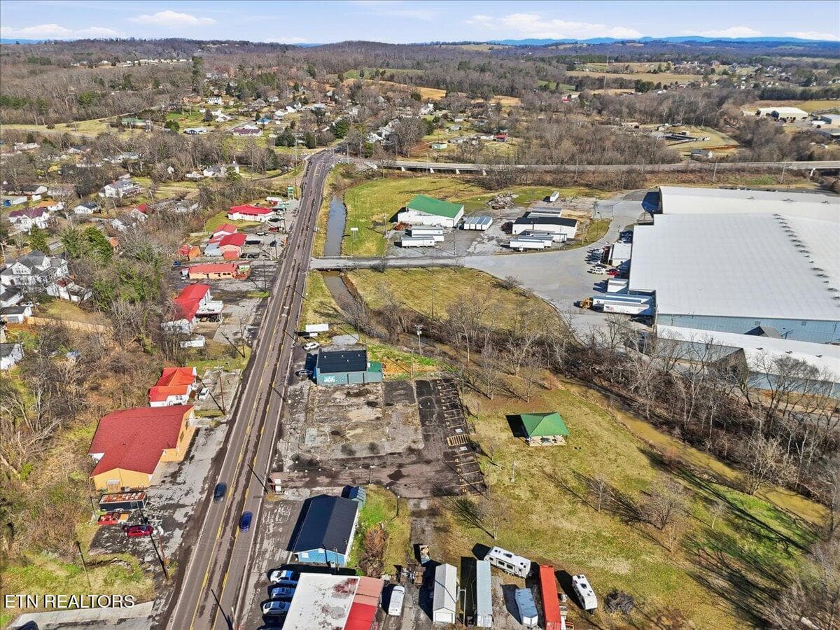 08-007_DJI_20260220102845_0026_D - 1008 N Main St, Sweetwater, TN 37874