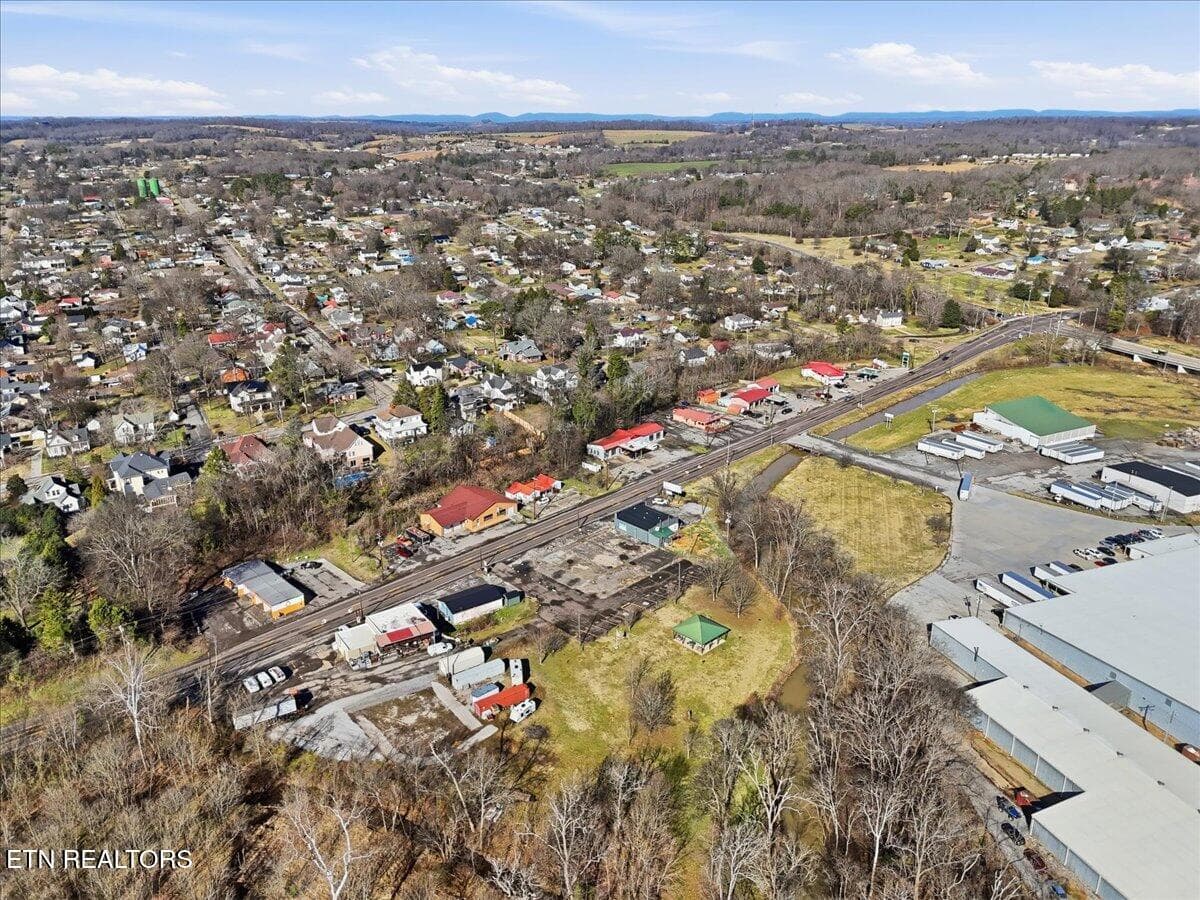10-009_DJI_20260220102940_0032_D - 1008 N Main St, Sweetwater, TN 37874