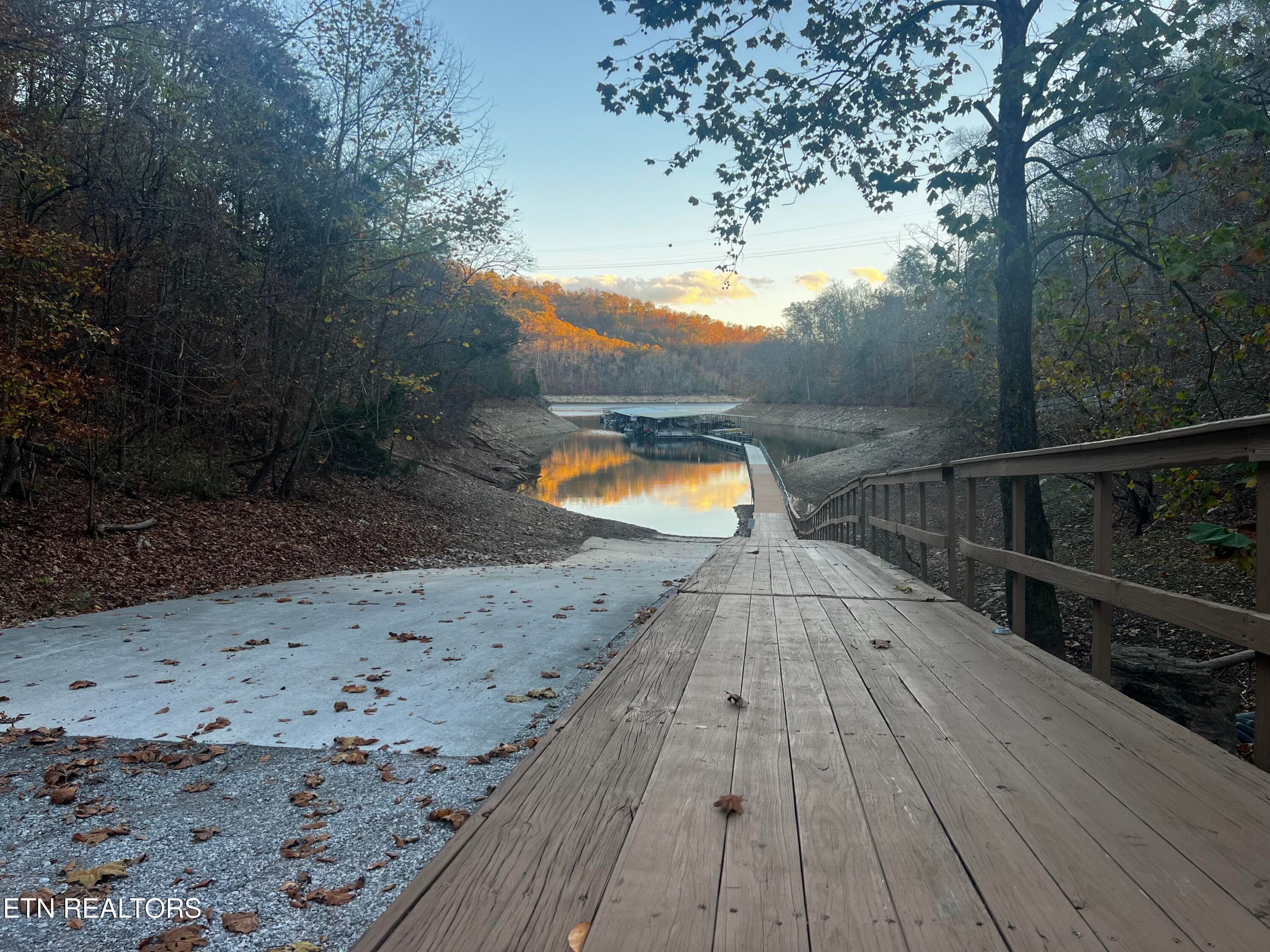 Community Boat Ramp - Emerald Pt, Sharps Chapel, TN 37866