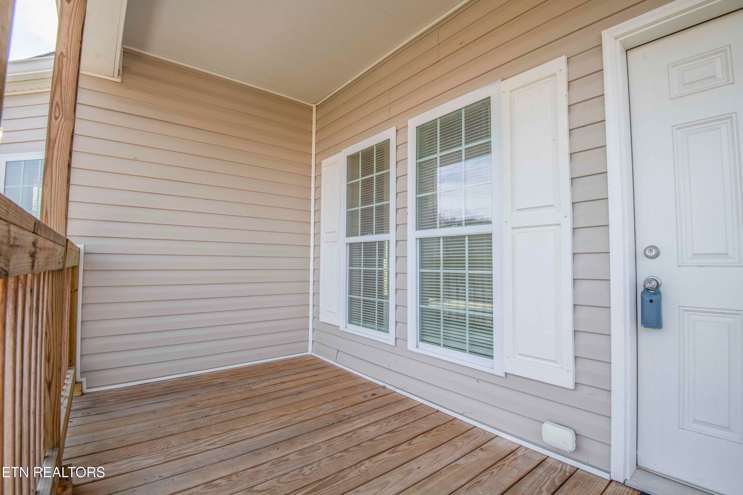 porch 1_1 - 155 Waters Edge Drive, Spring City, TN 37381, Spring City