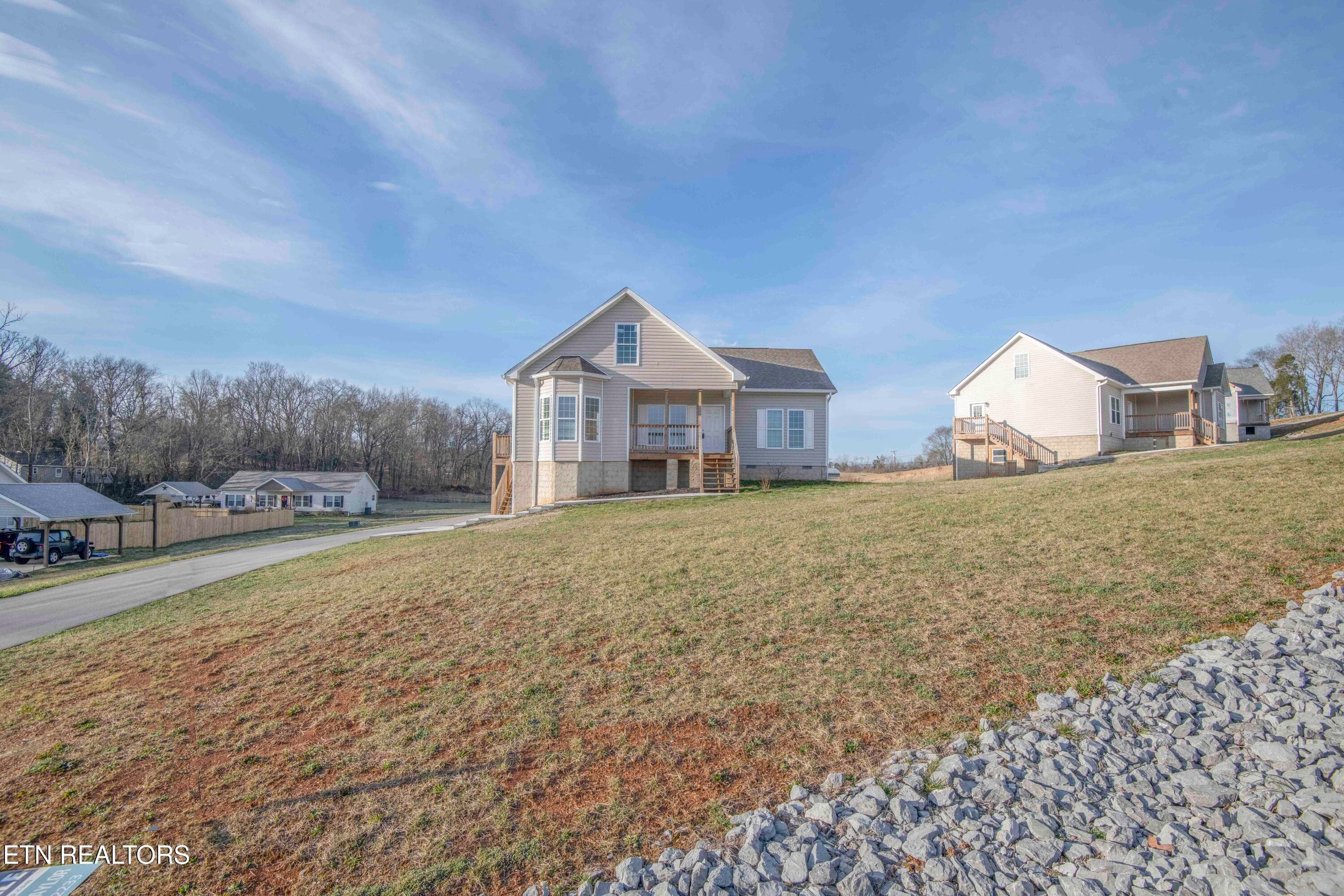 exterior_1 - 155 Waters Edge Drive, Spring City, TN 37381, Spring City