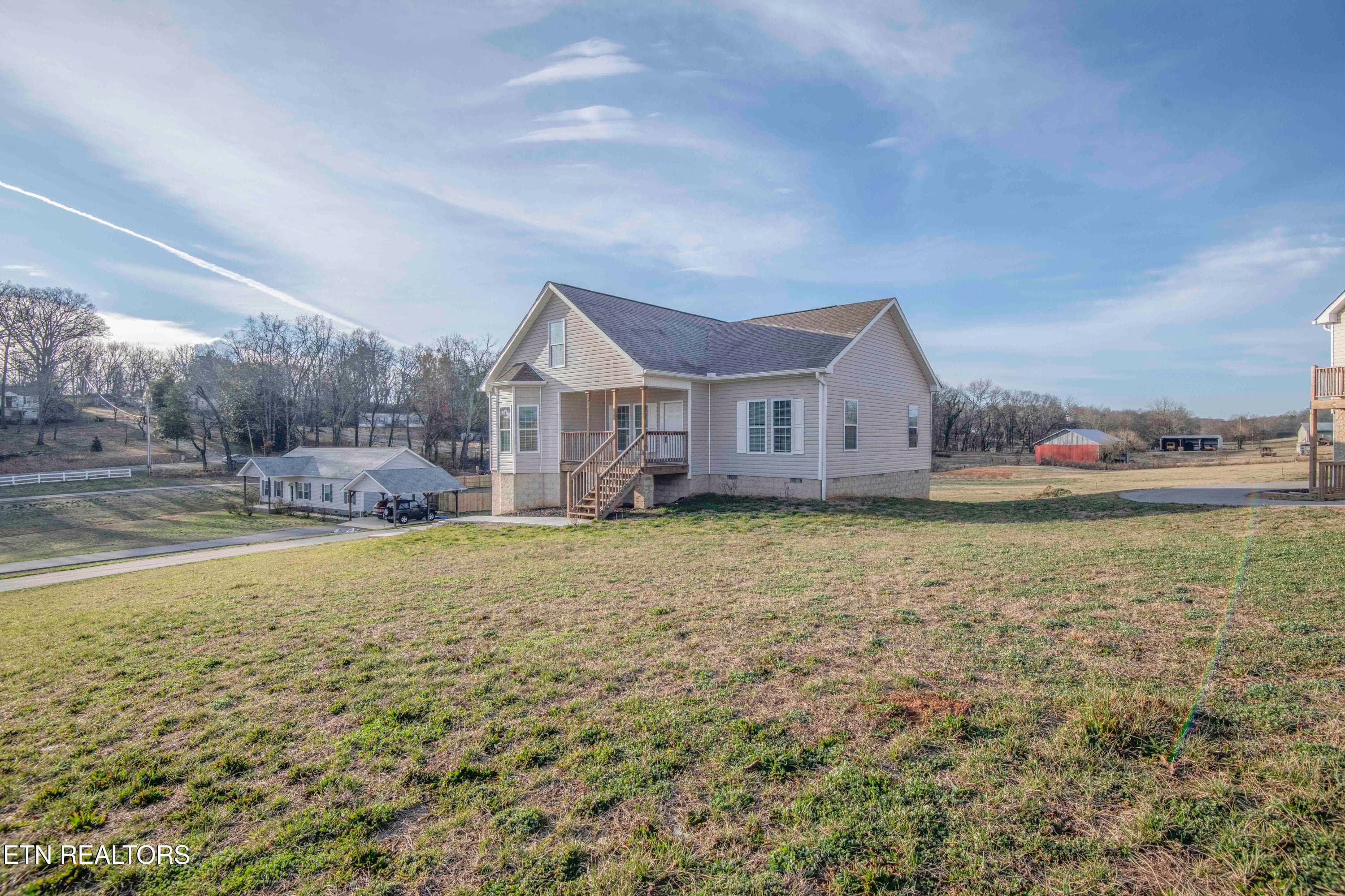 exterior 1_1 - 155 Waters Edge Drive, Spring City, TN 37381, Spring City