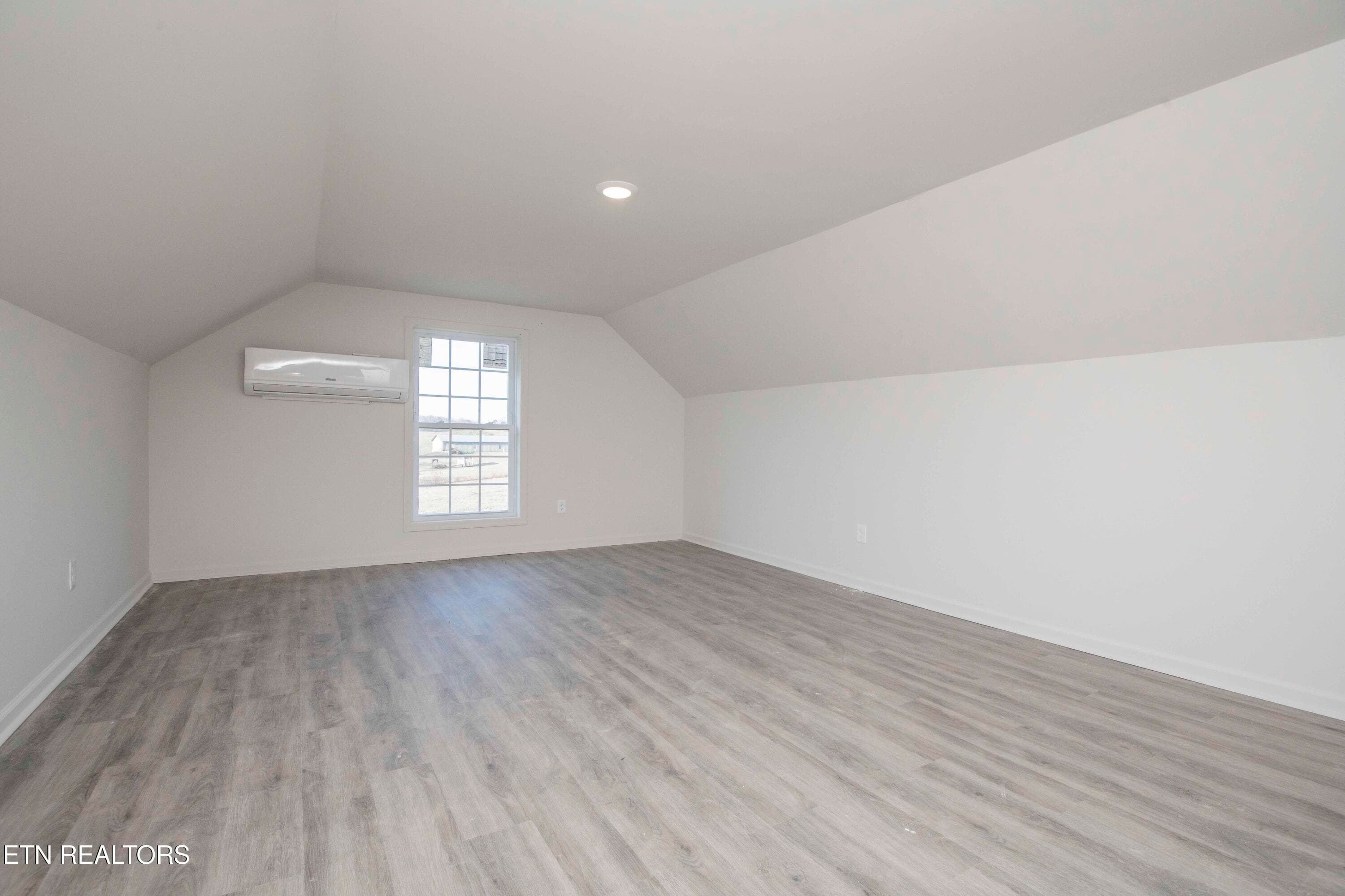 bonus 4_1 - 155 Waters Edge Drive, Spring City, TN 37381, Spring City