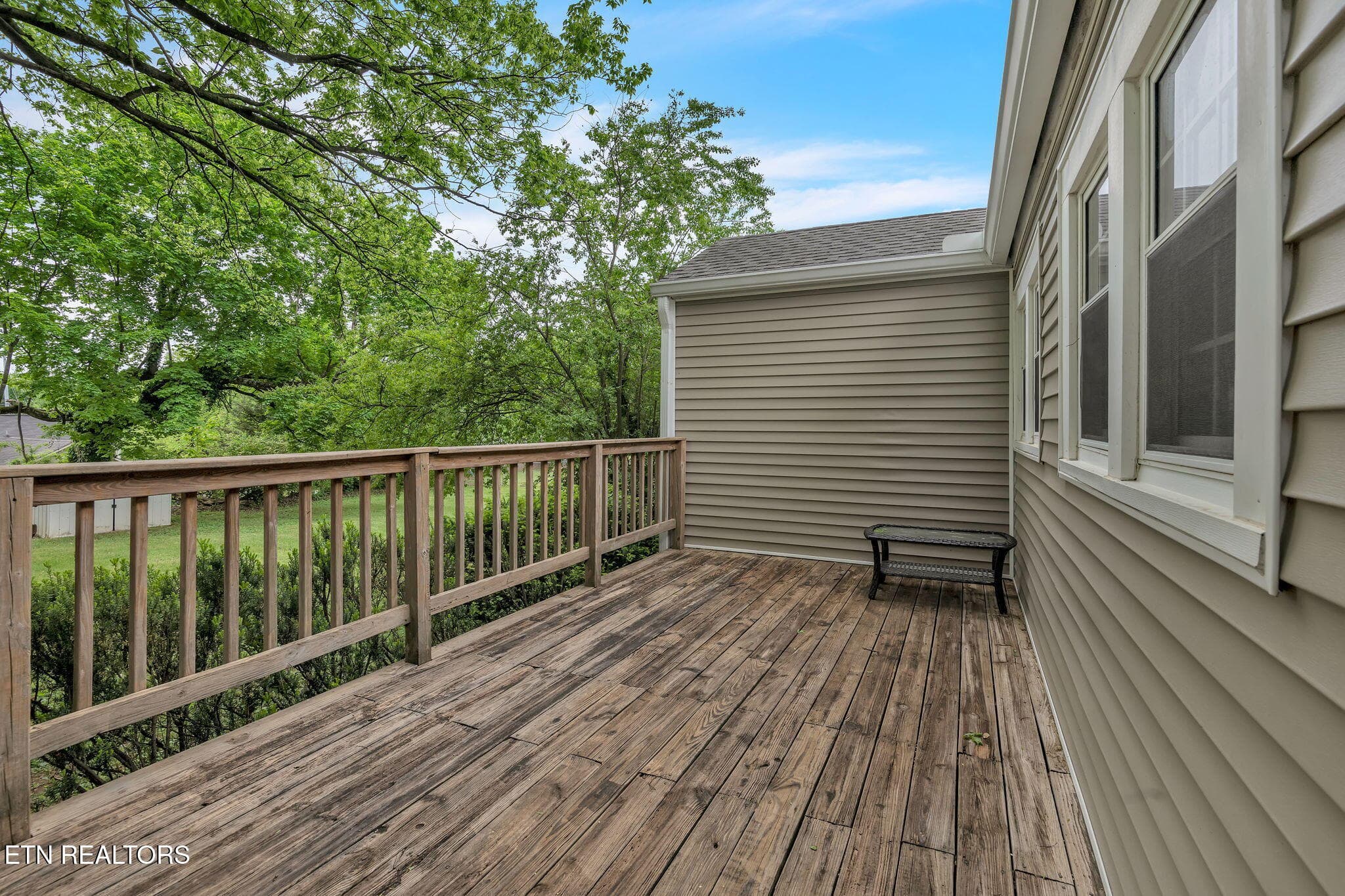19-web-or-mls-1044 Parkway-40 - 1044 W Parkway Ave, Knoxville, TN 37912, Knoxville