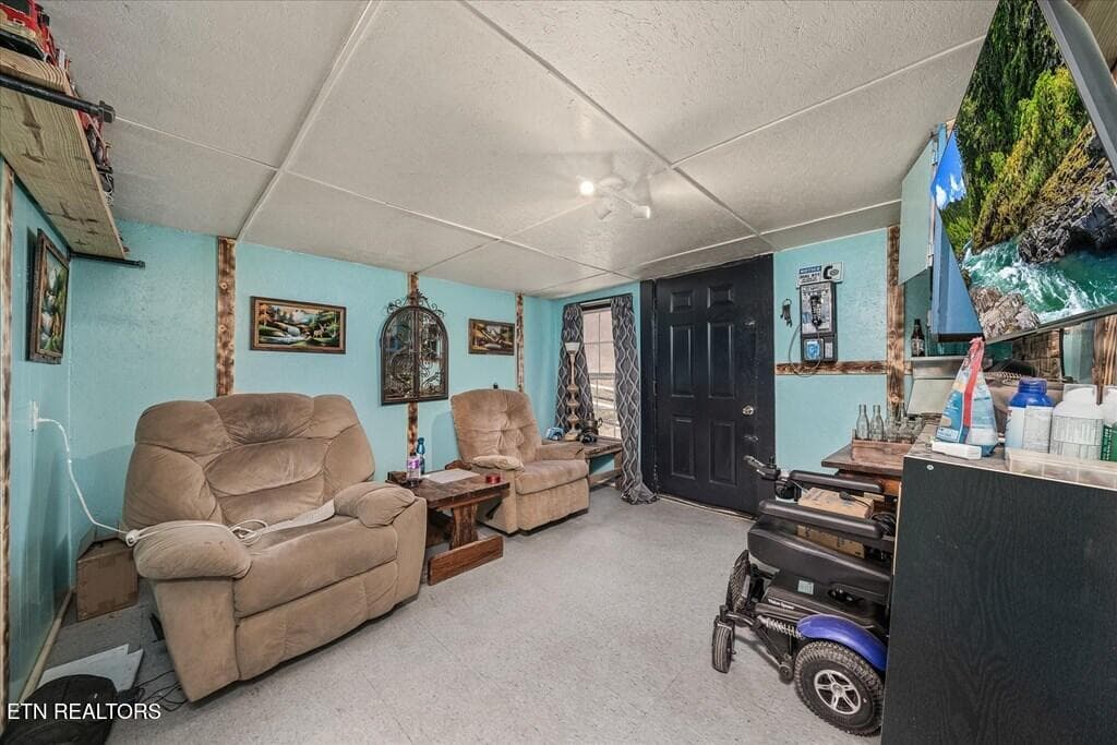 235522_23 - 618 Old Baker Mtn Rd, Spencer, TN 38585