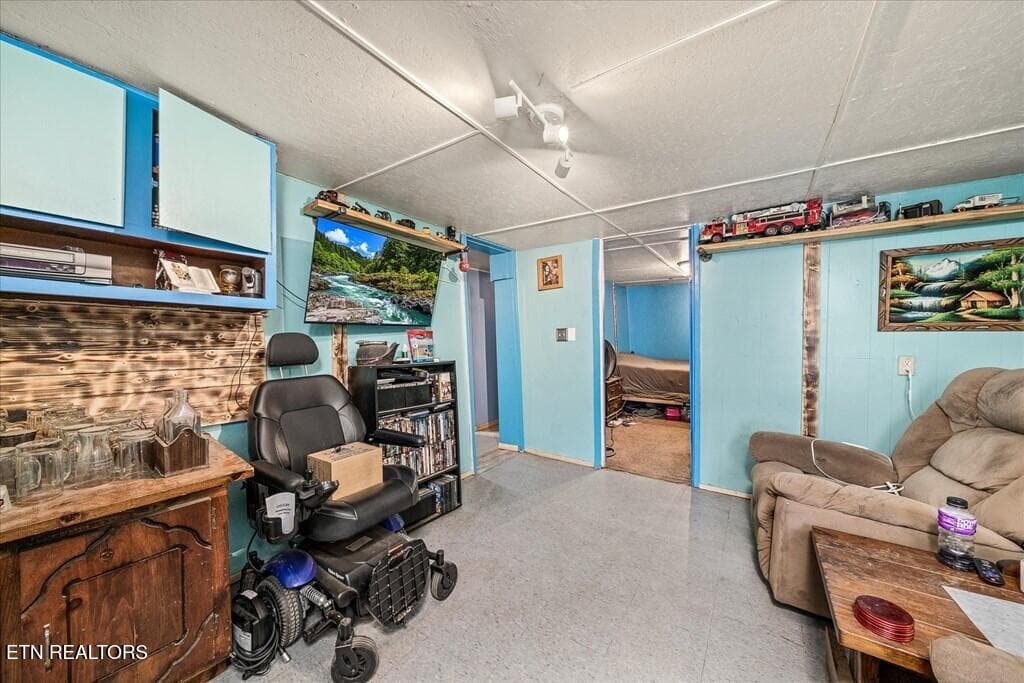235522_25 - 618 Old Baker Mtn Rd, Spencer, TN 38585