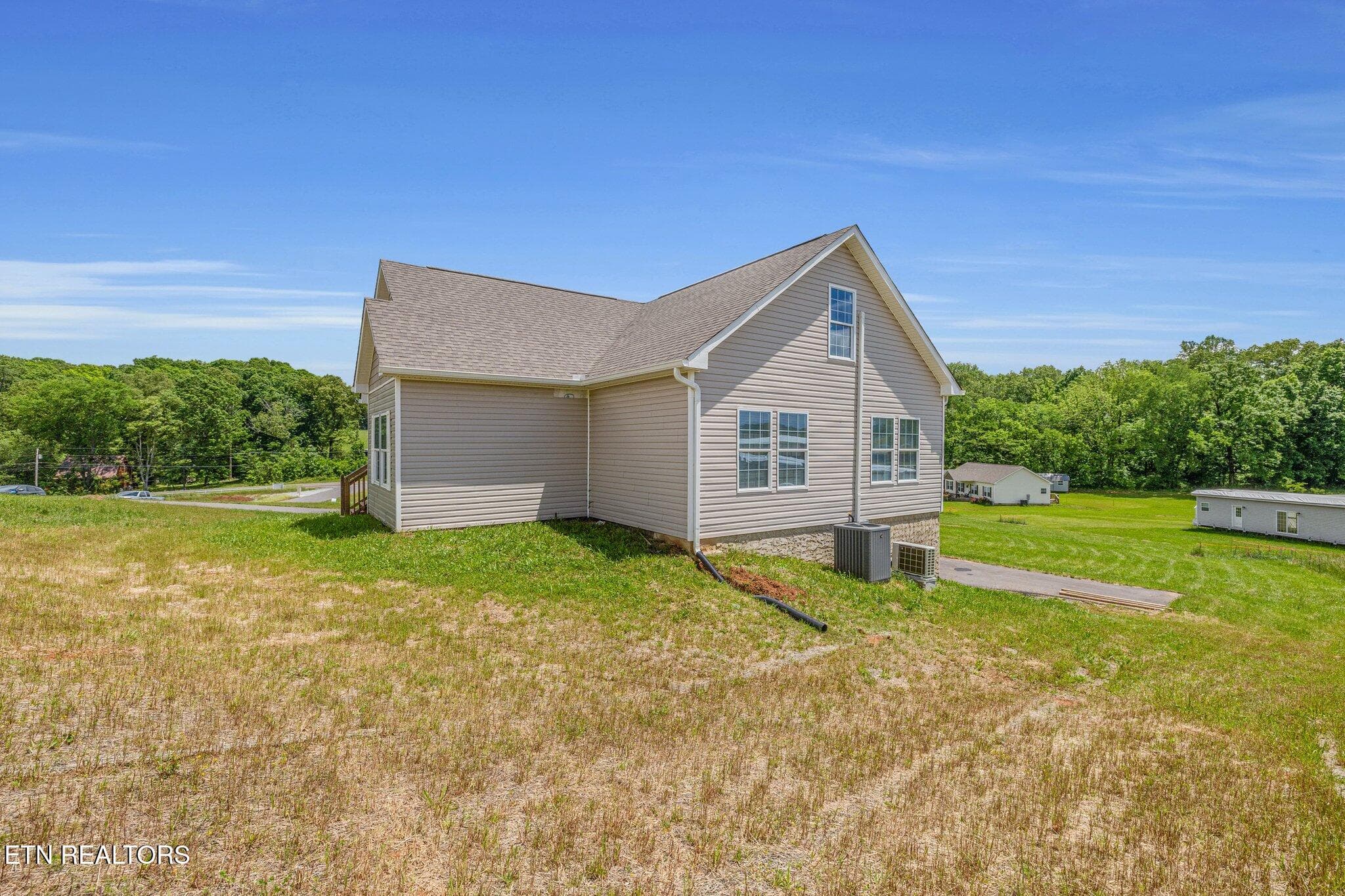 4-web-or-mls-185-waters-edge-dr (1) - 185 Waters Edge Drive, Spring City, TN 37381, Spring City