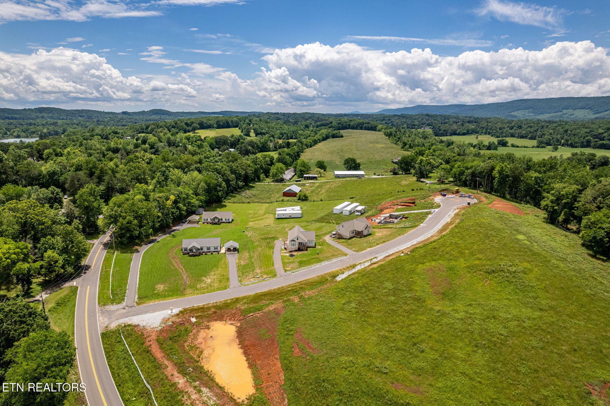 16-web-or-mls-185-waters-edge-dr (1) - 185 Waters Edge Drive, Spring City, TN 37381, Spring City