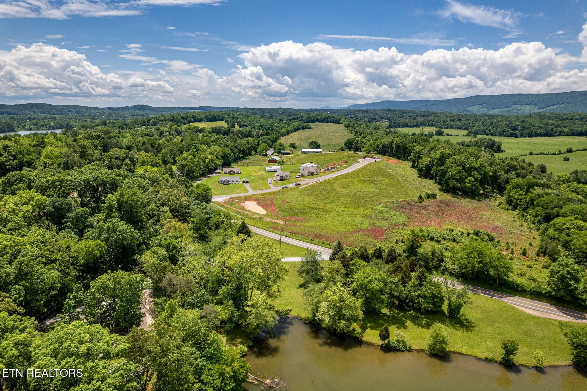 15-web-or-mls-185-waters-edge-dr (1) - 185 Waters Edge Drive, Spring City, TN 37381, Spring City