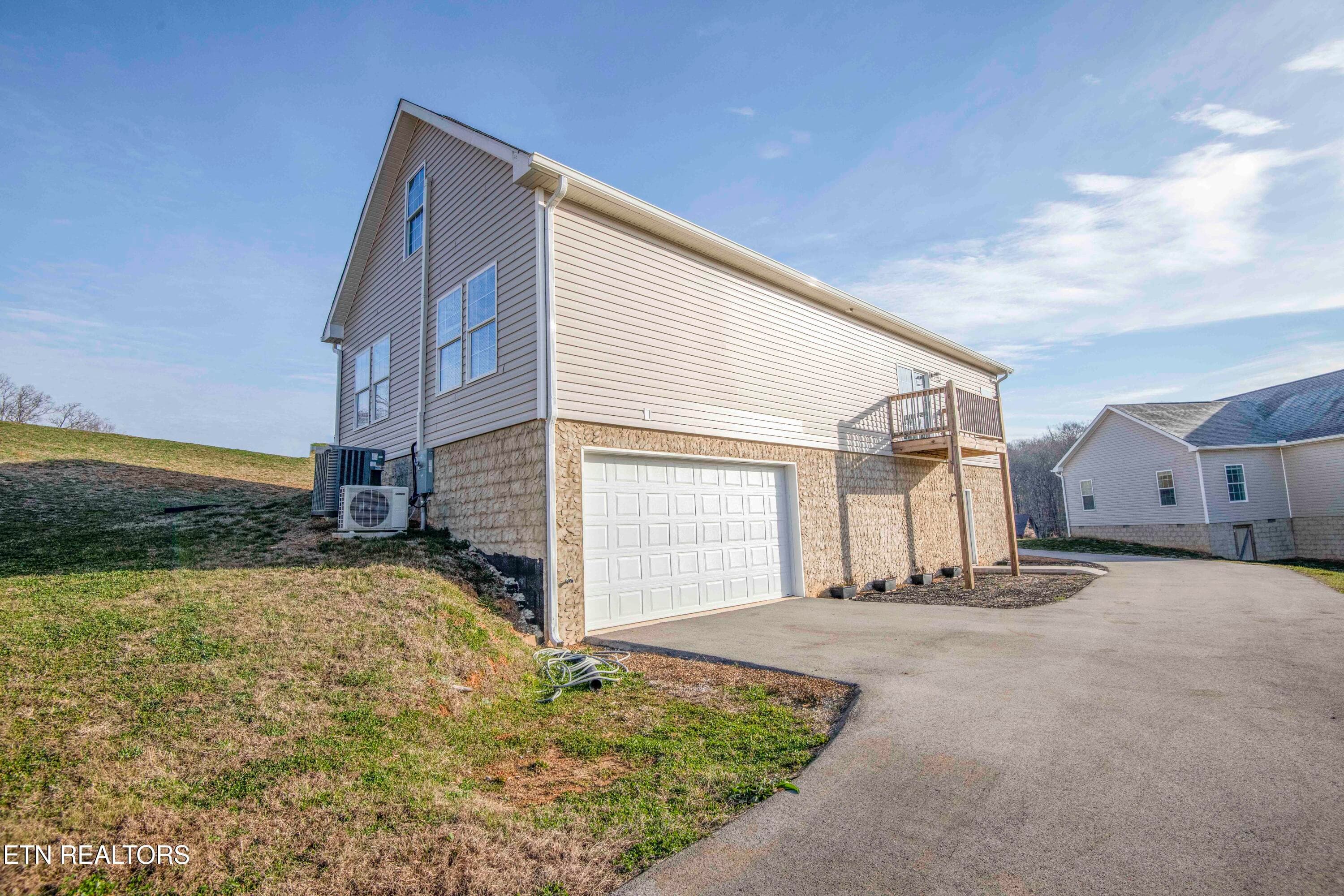 yard_1 (1) - 185 Waters Edge Drive, Spring City, TN 37381, Spring City
