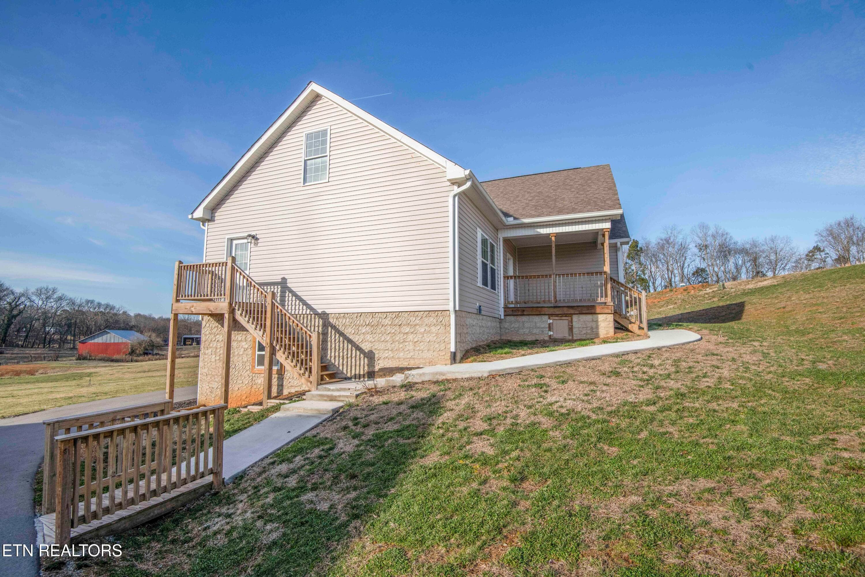 exterior 2_1 (1) - 185 Waters Edge Drive, Spring City, TN 37381, Spring City