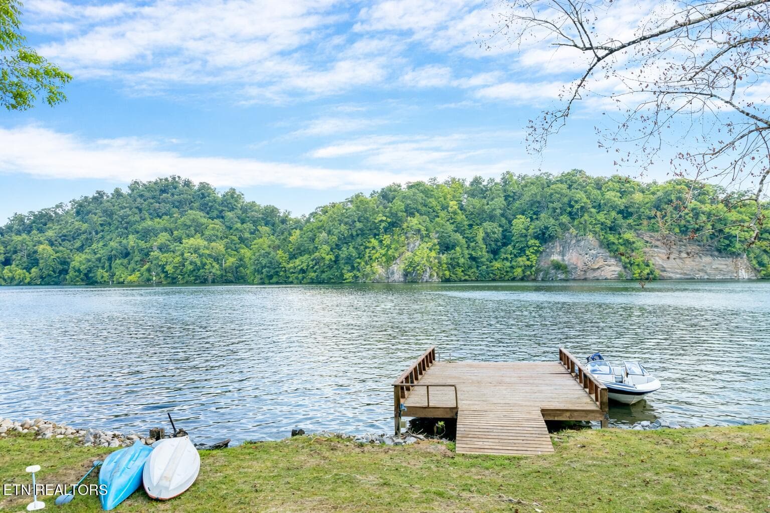 2 - 4225 W Lakeview Circle, Louisville, TN 37777, Louisville
