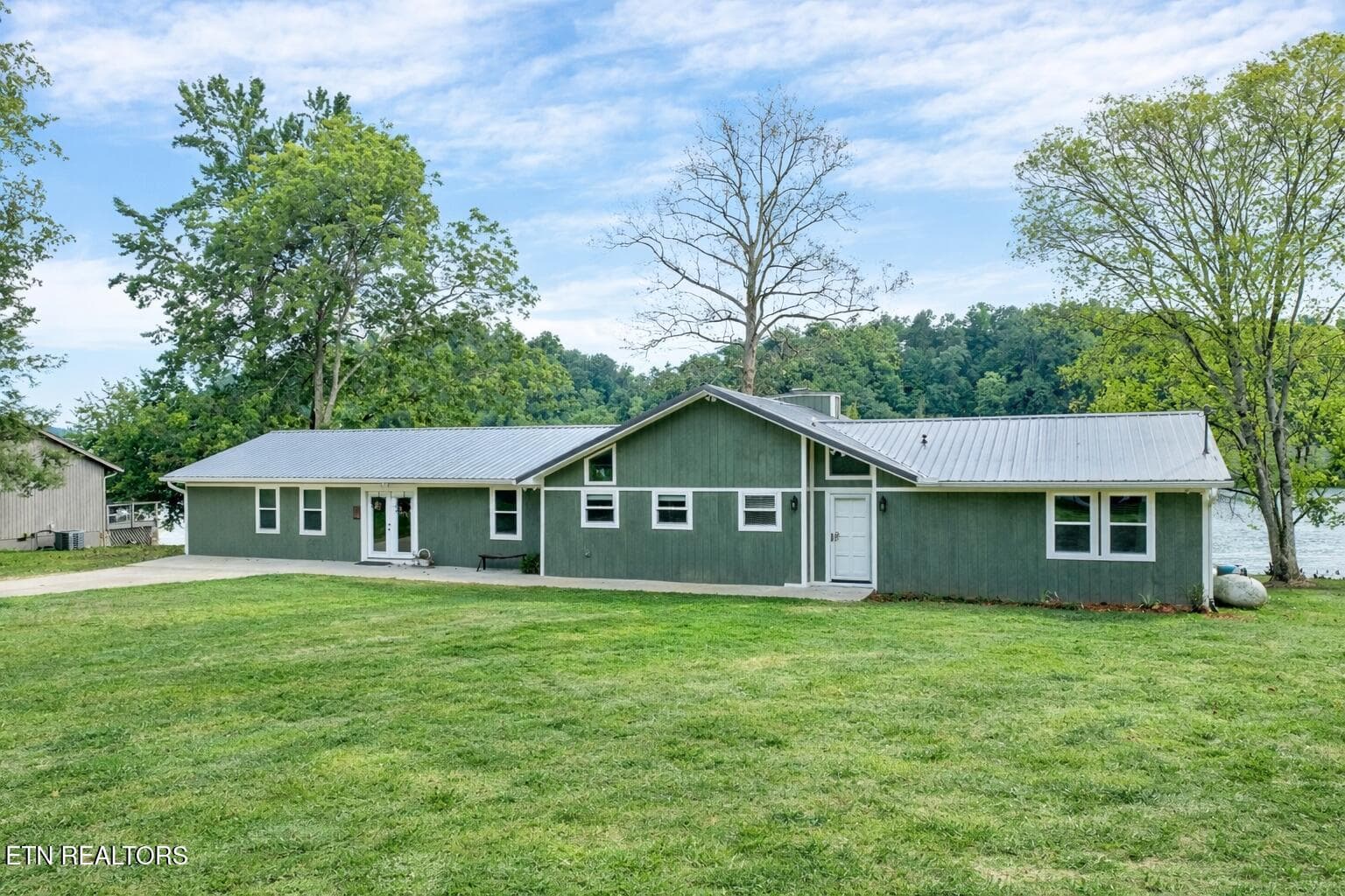 4 - 4225 W Lakeview Circle, Louisville, TN 37777, Louisville