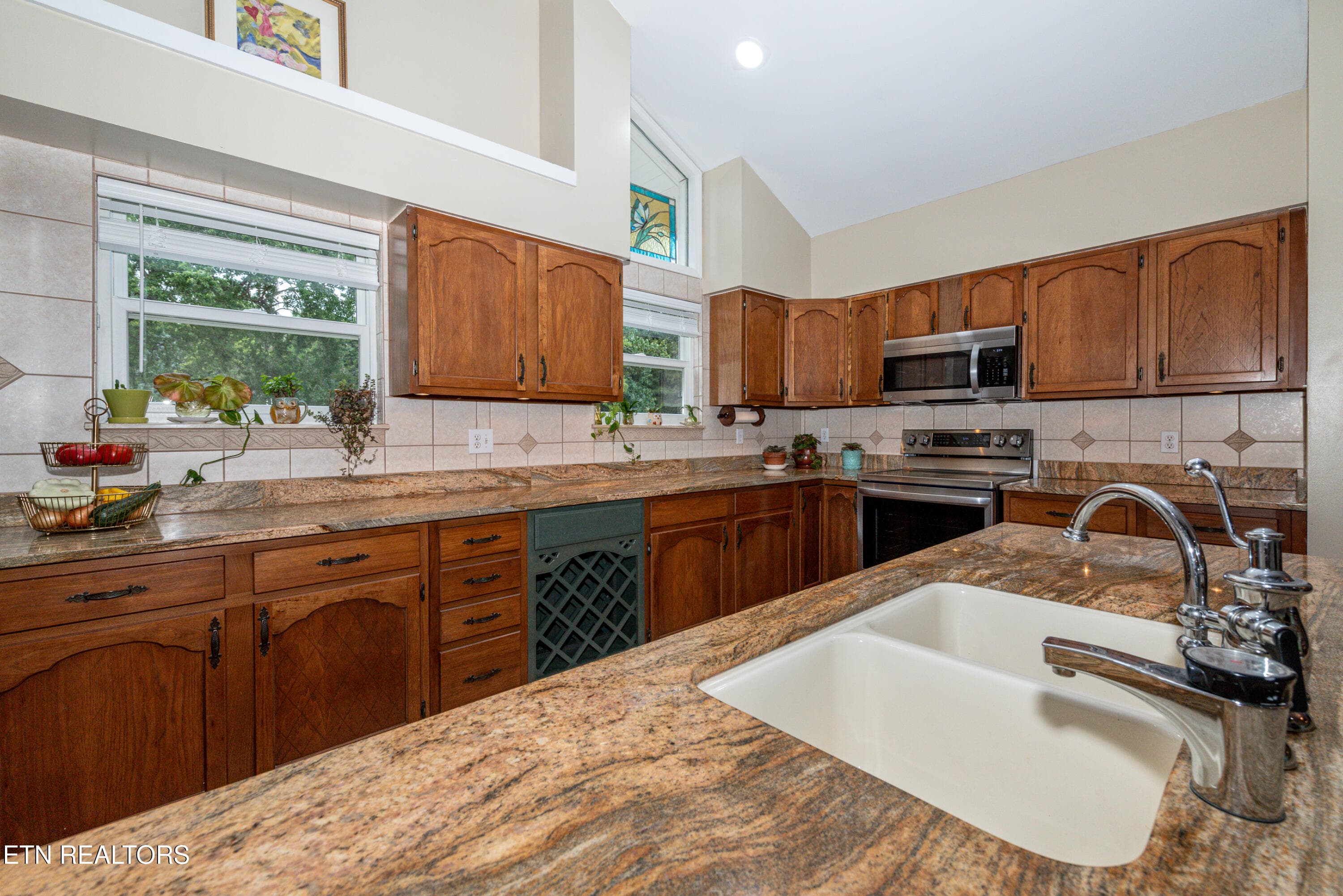 20 - 4225 W Lakeview Circle, Louisville, TN 37777, Louisville