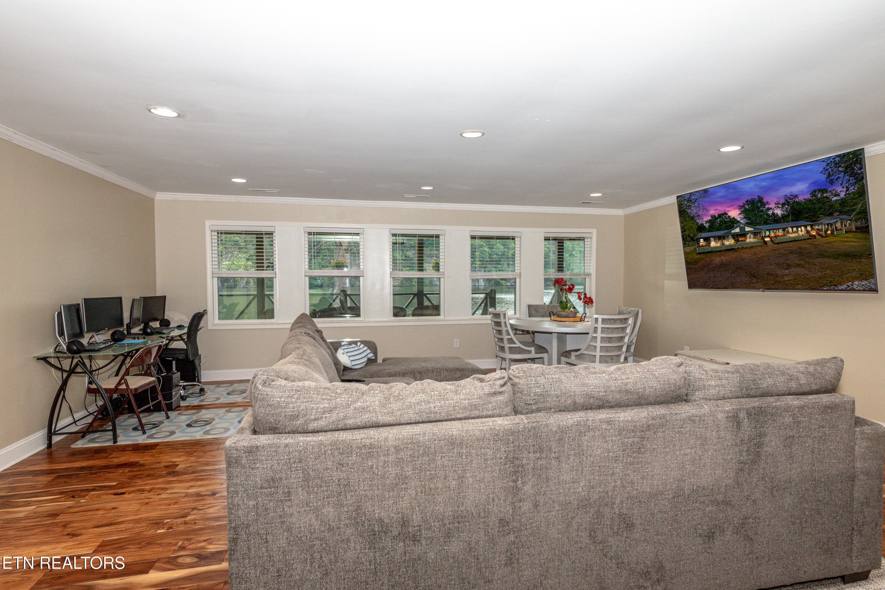 24 - 4225 W Lakeview Circle, Louisville, TN 37777, Louisville