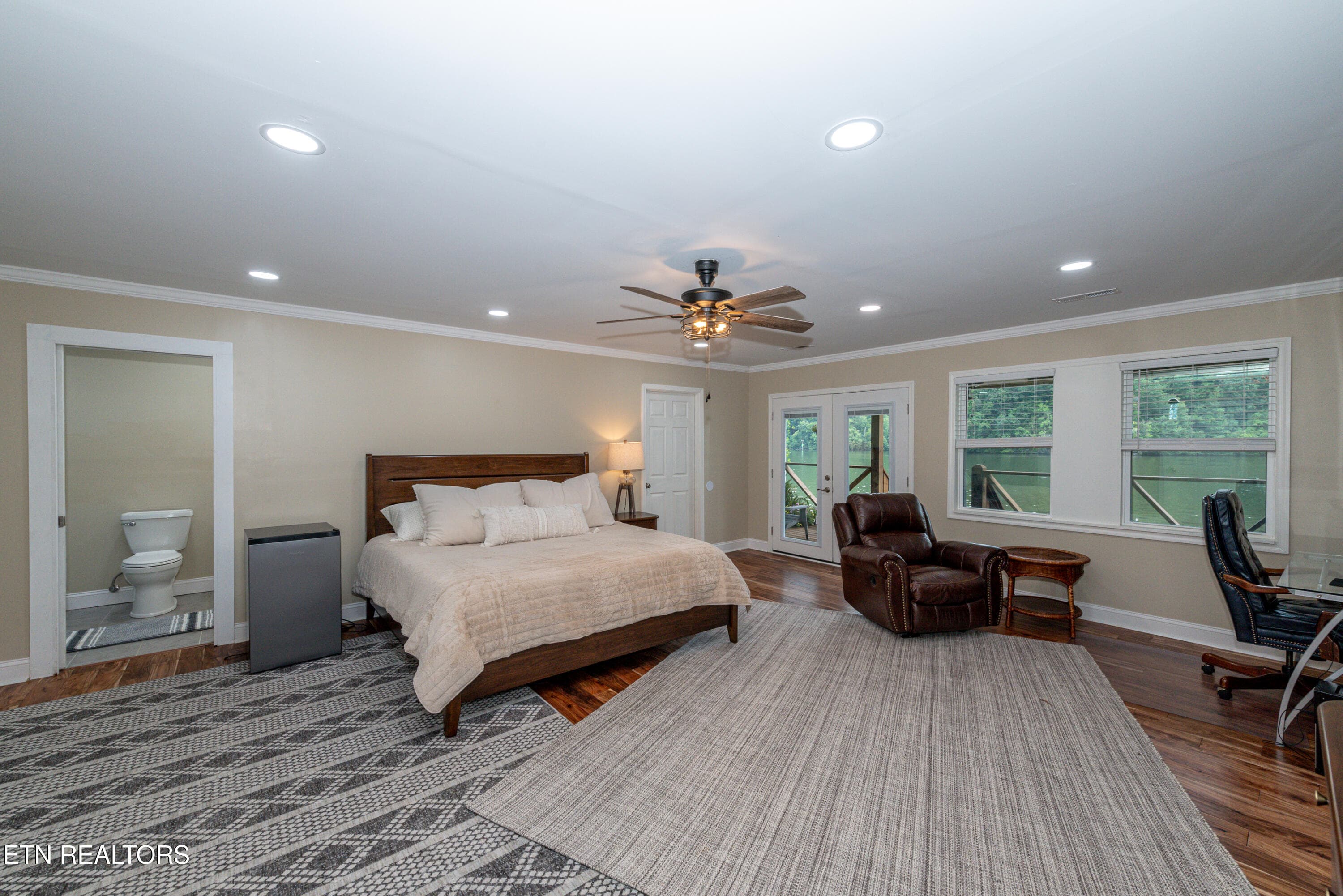 27 - 4225 W Lakeview Circle, Louisville, TN 37777, Louisville