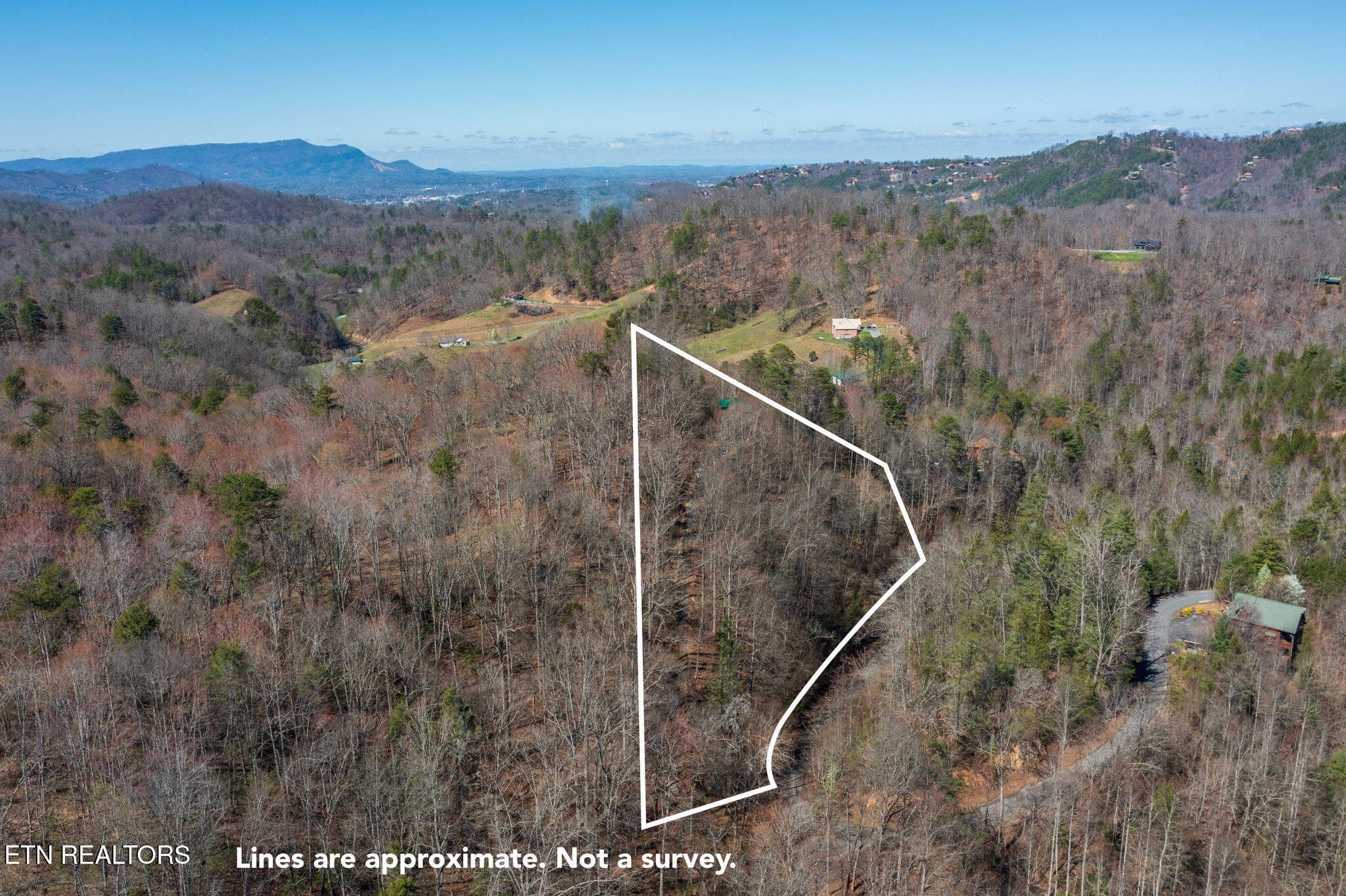 homesandvideos aerials-14490 lines - 1226 Serenity Lane, Sevierville, TN 37876