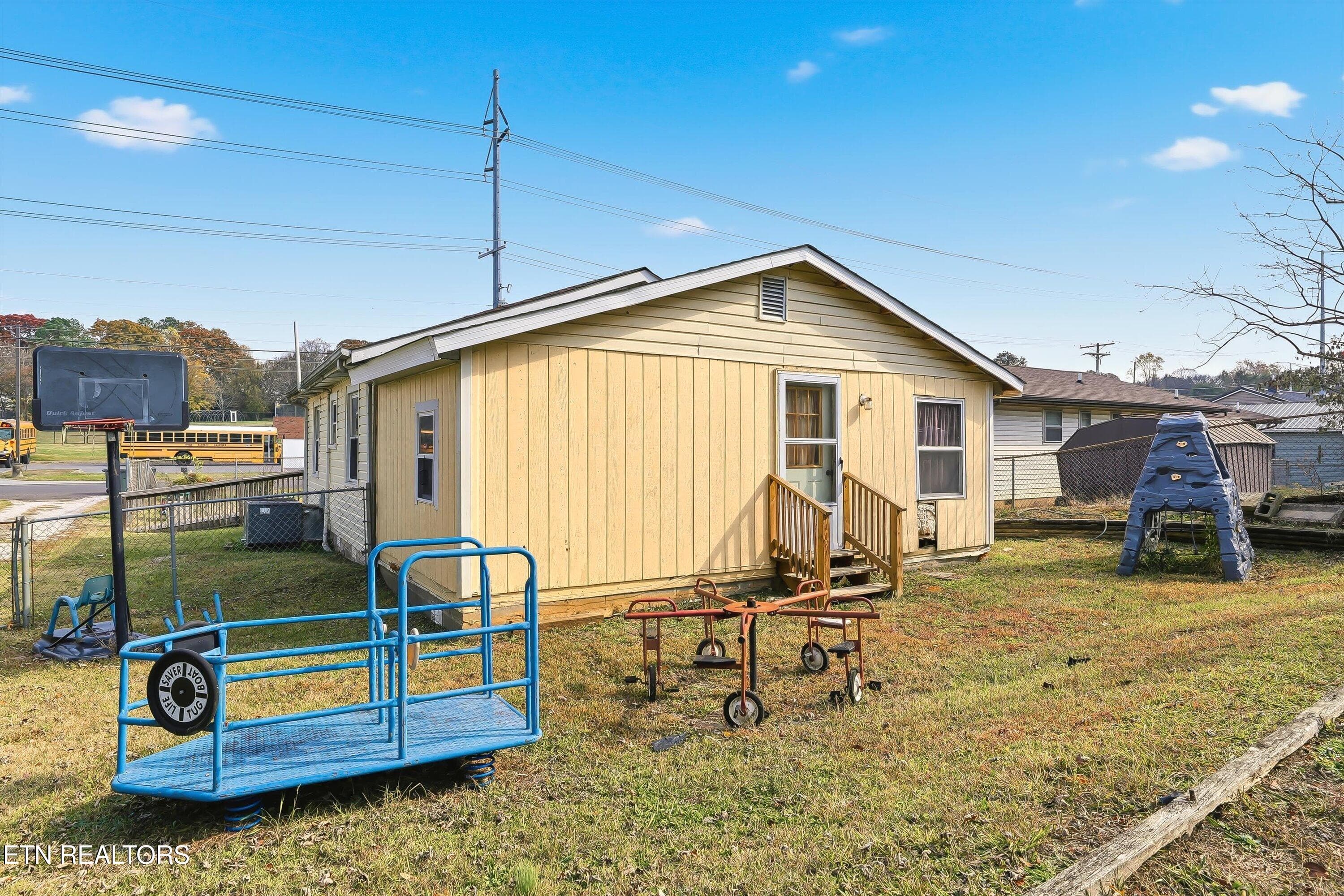 26-1329 Border St-26 - 1329 Border St, Knoxville, TN 37914, Knoxville