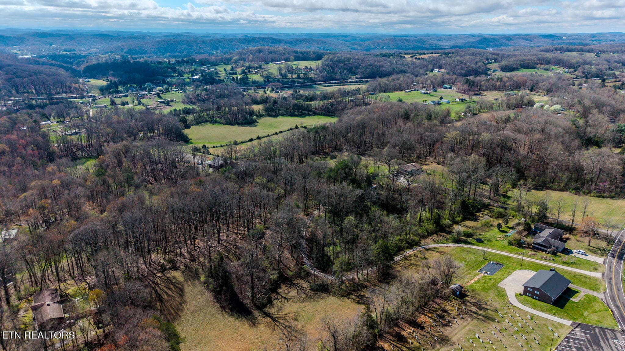 9-web-or-mls-DJI_20260312113341_0079_D - 243 Black Oak Rd, Clinton, TN 37716