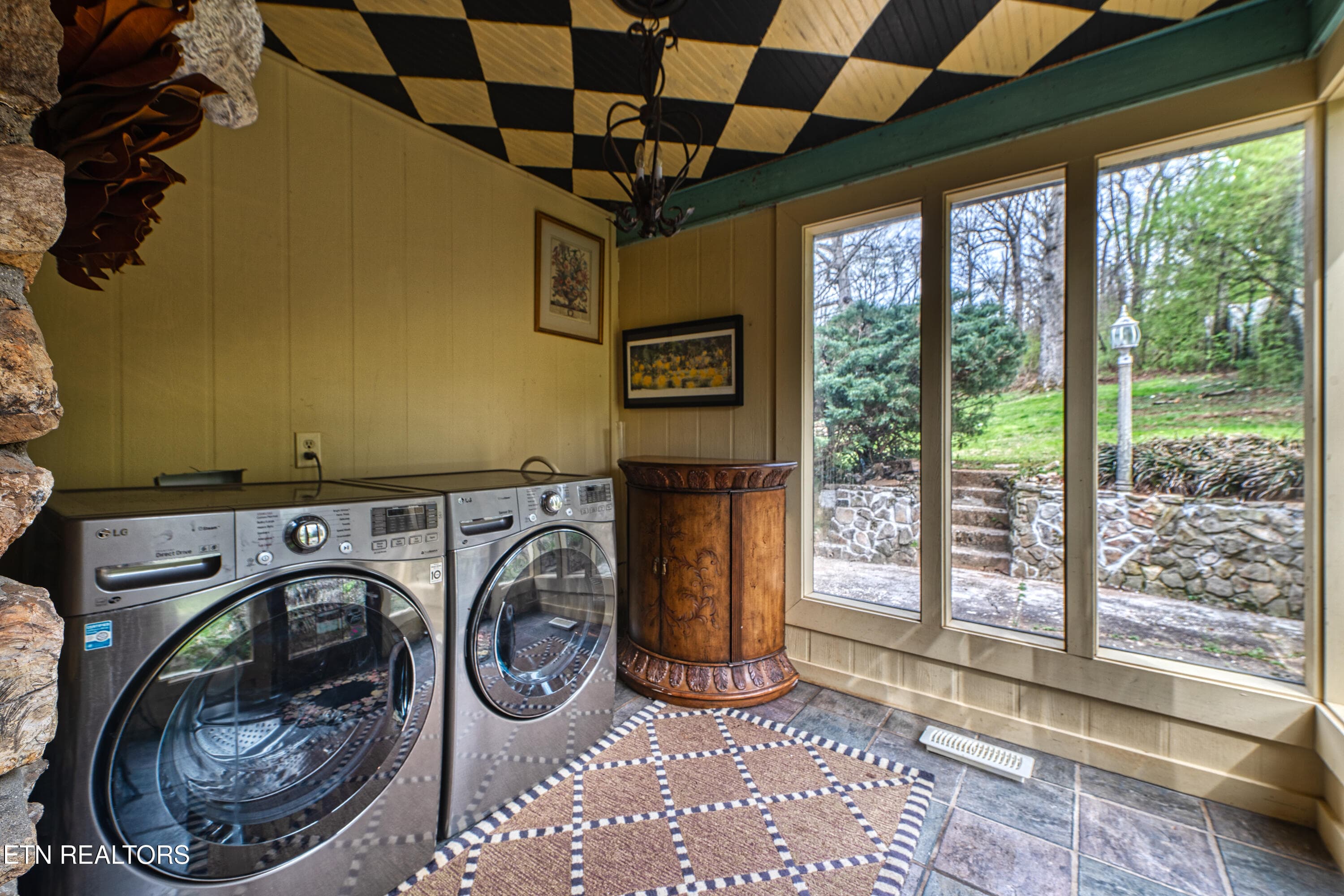 Laundry room - 508 Concord Rd, Knoxville, TN 37934, Knoxville
