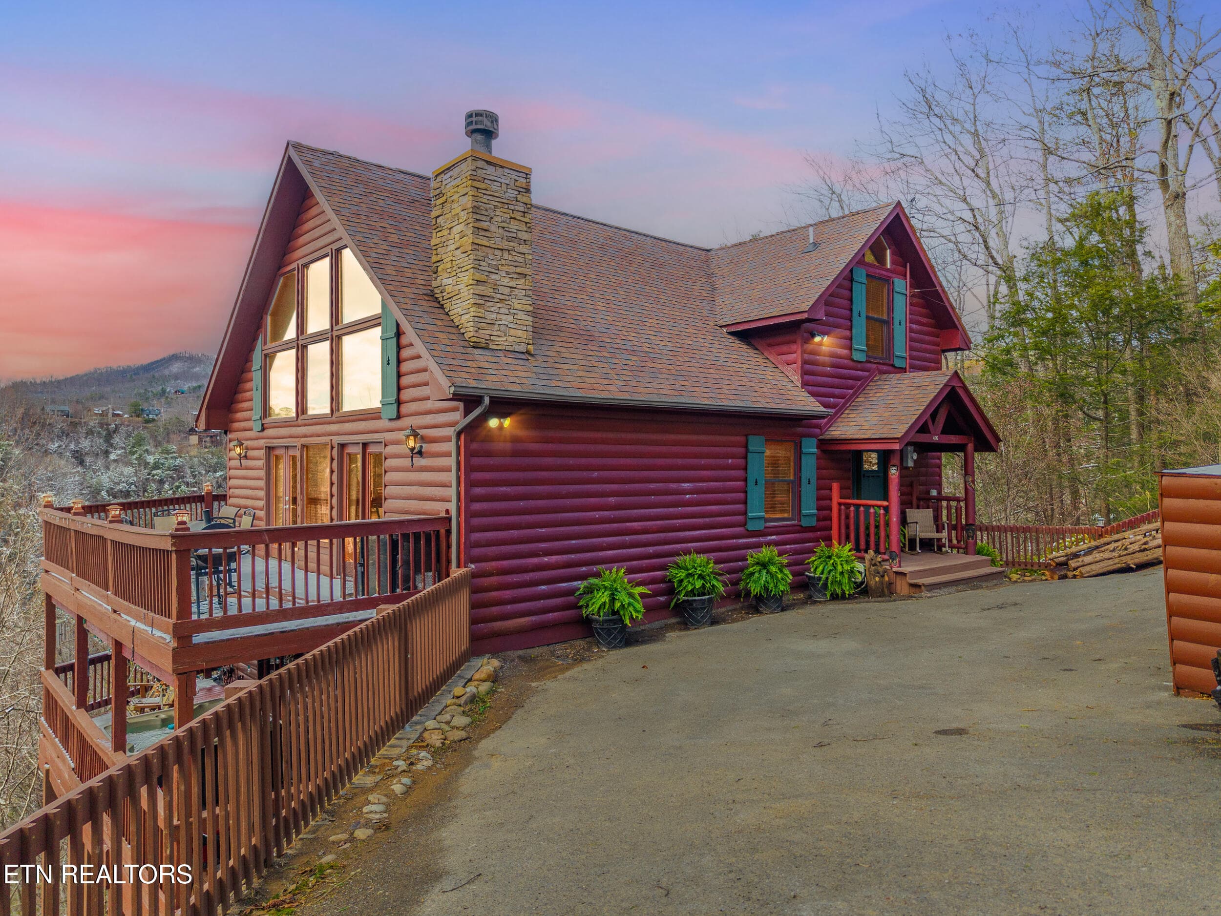 436 Lucerne Way, Gatlinburg, TN 37738