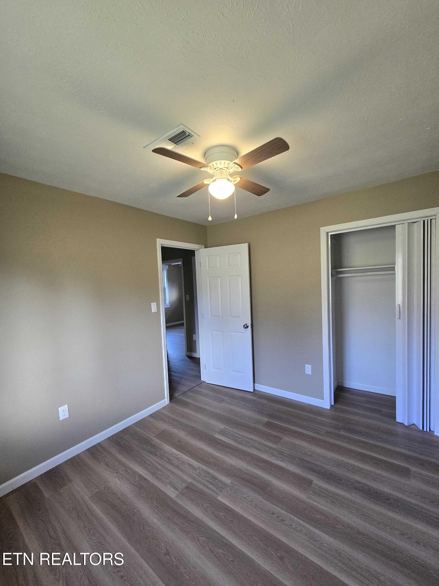 1000013743 - 2404&2406 Clancy Ave, Morristown, TN 37814