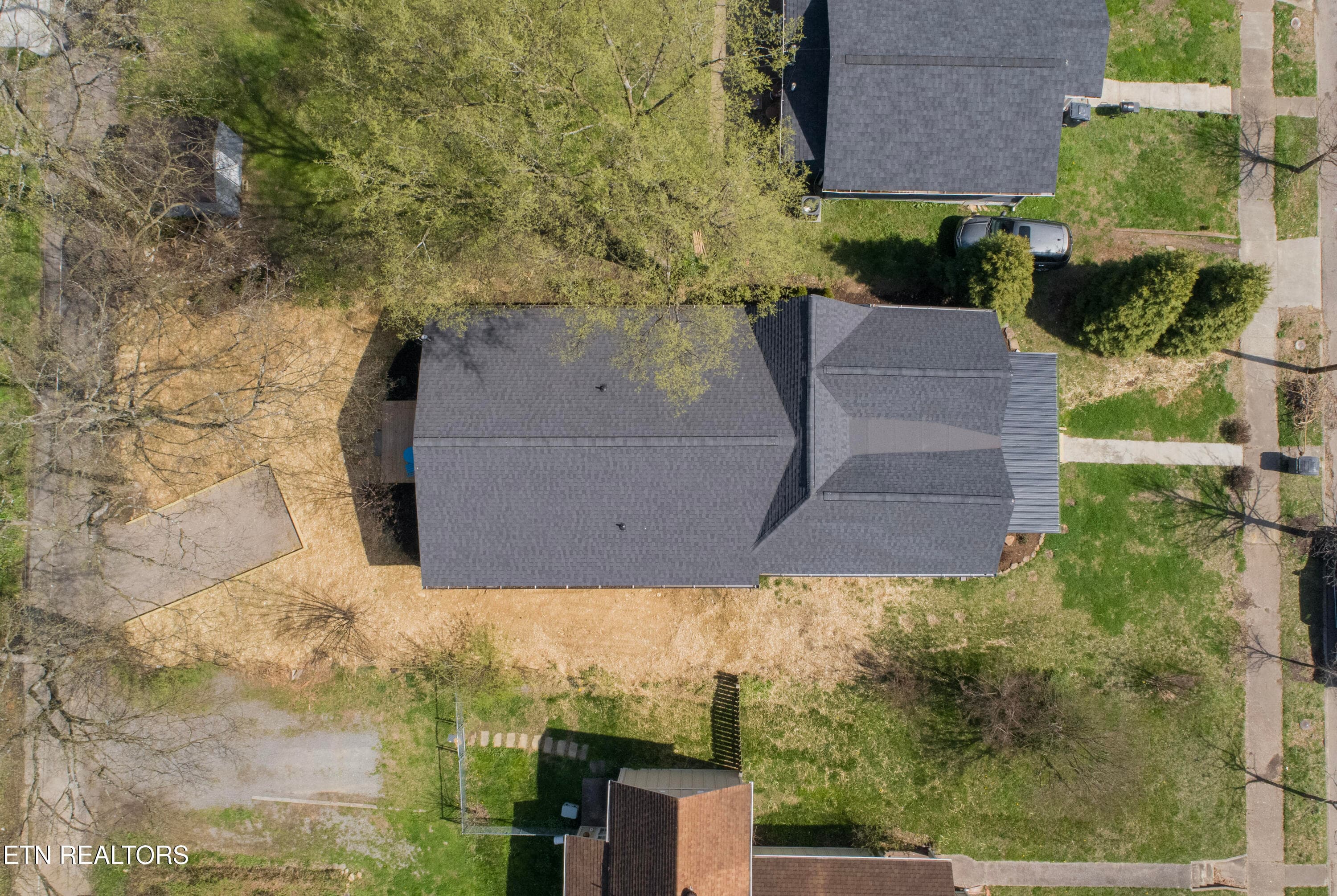 Exterior_Aerial_02 - 2317 E Glenwood Ave, Knoxville, TN 37917, Knoxville