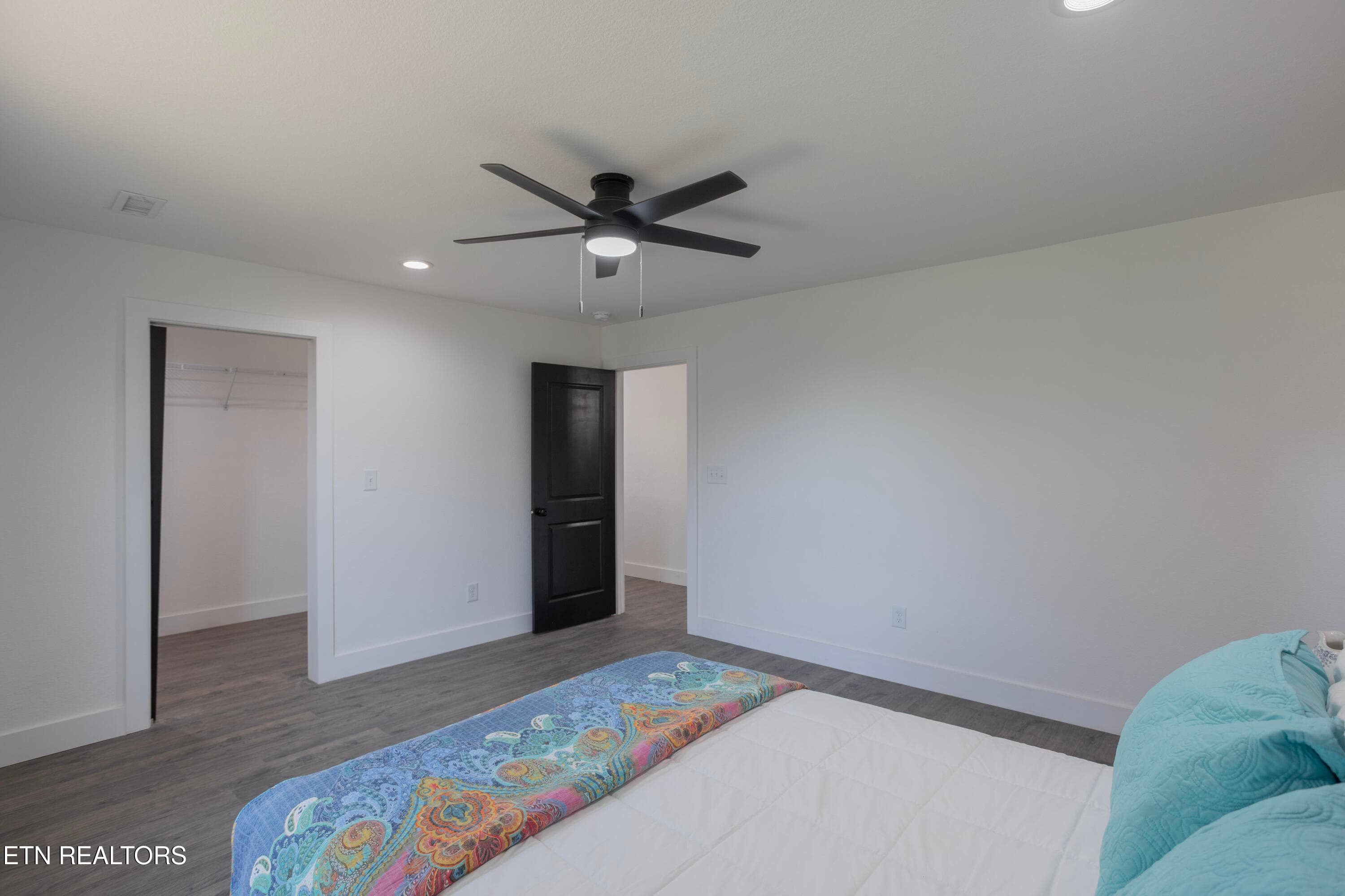 Interior_Master-BD_02 - 2317 E Glenwood Ave, Knoxville, TN 37917, Knoxville