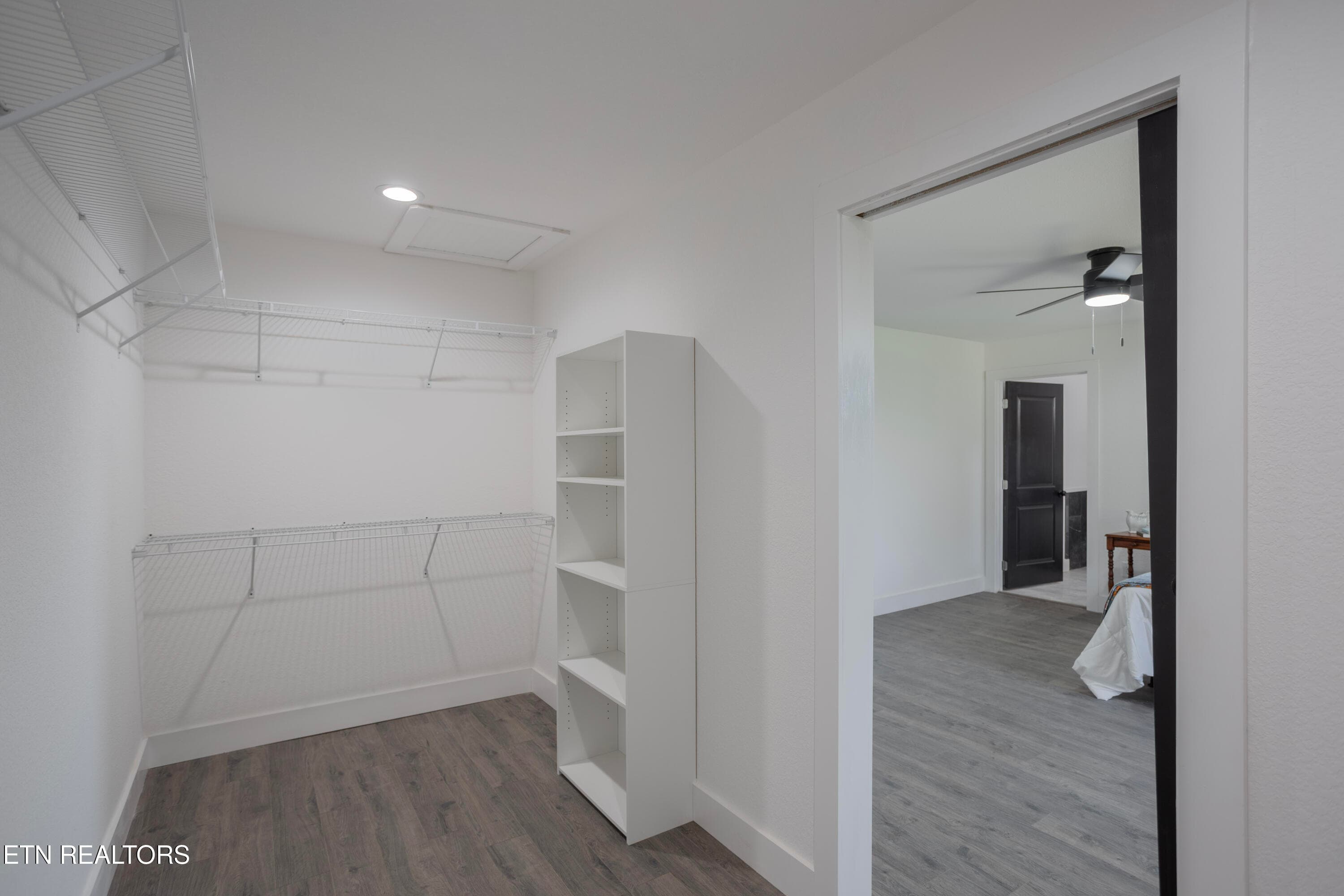 Interior_Master-BD-Closet_01 - 2317 E Glenwood Ave, Knoxville, TN 37917, Knoxville