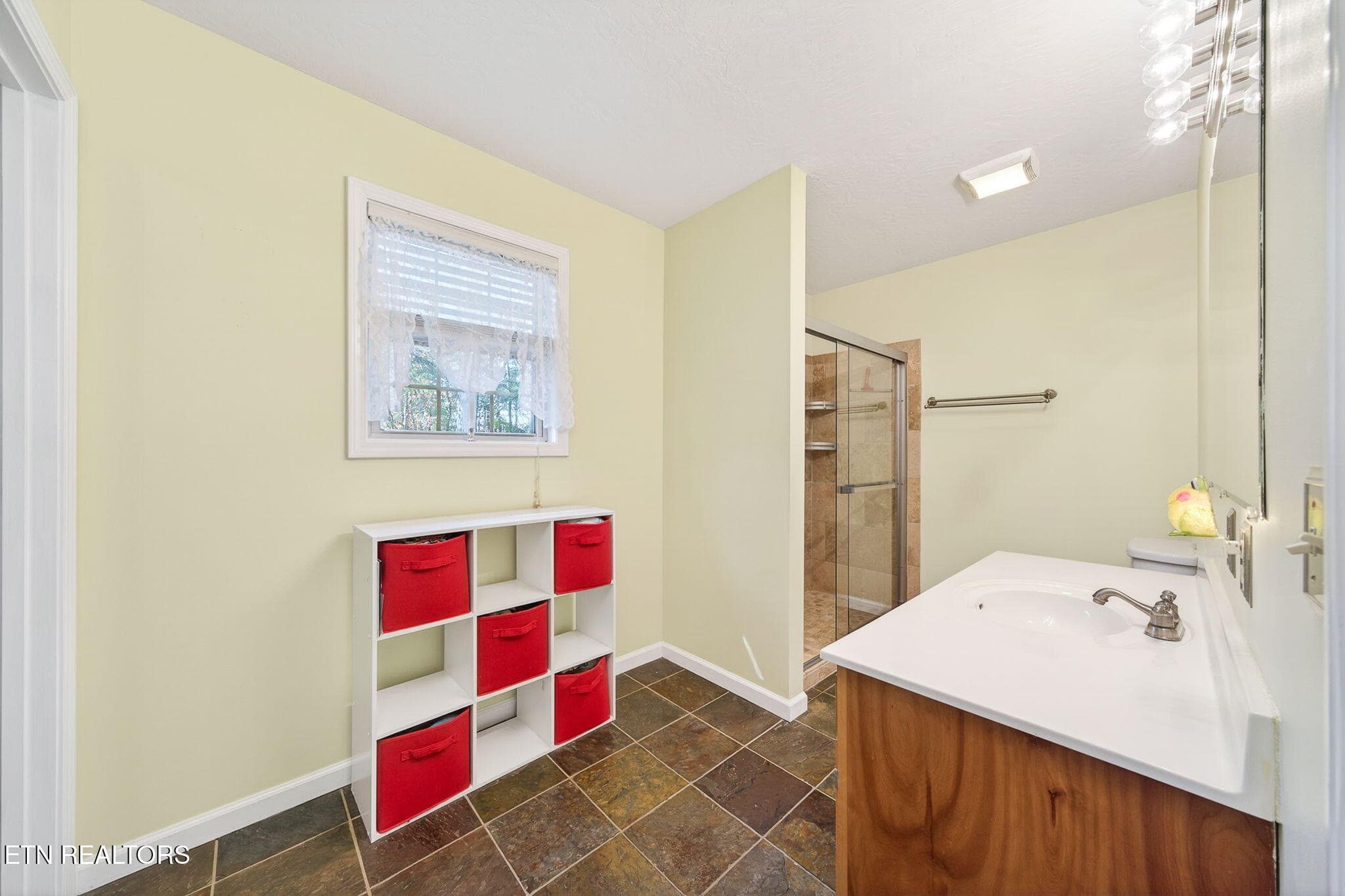 32-web-or-mls-81 Pine Tree Cir_156_TNPC - 81 Pine Tree Circle, Crossville, TN 38571