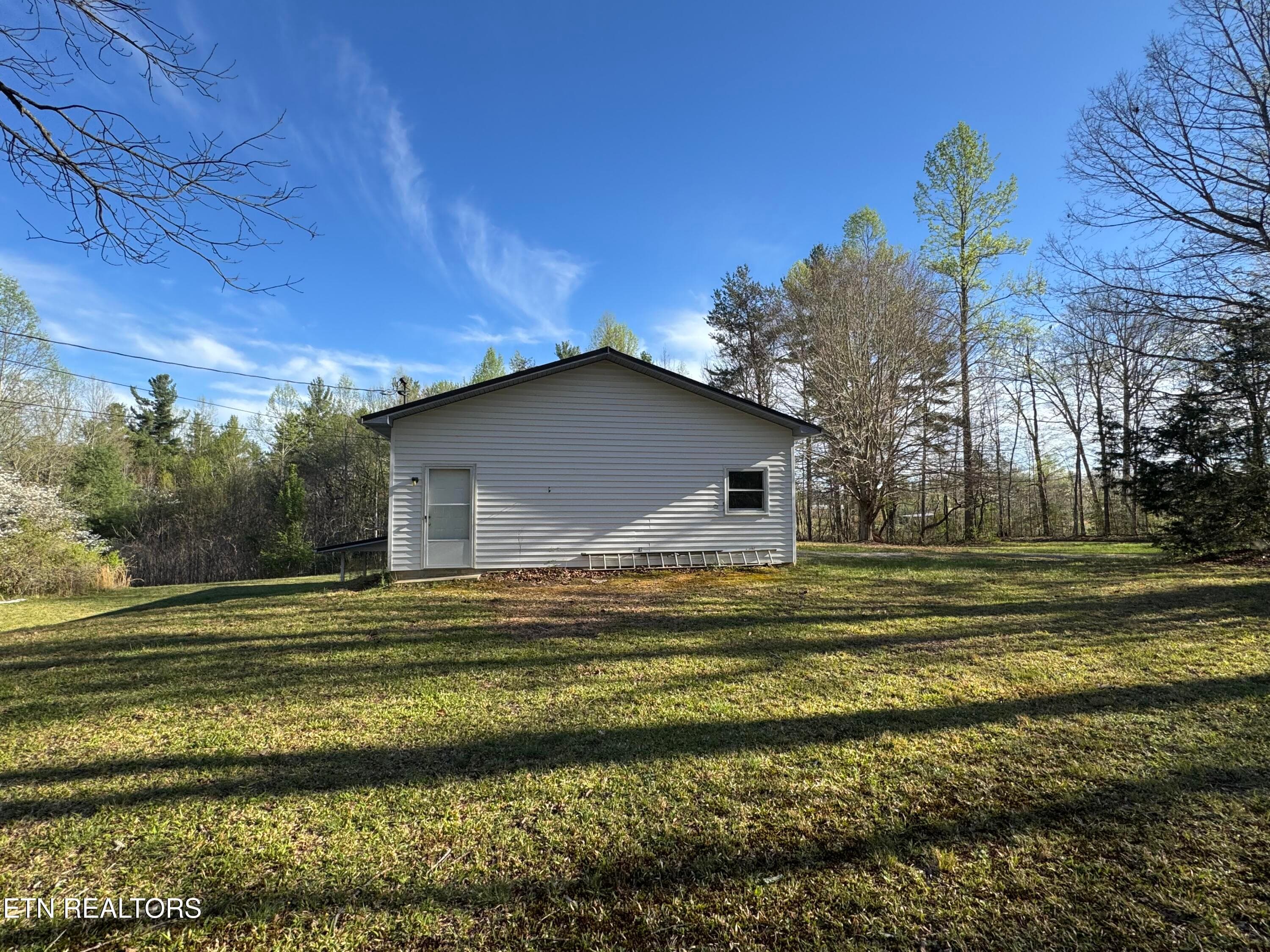 IMG_3221 - 211 Black Oak Rd, Oneida, TN 37841