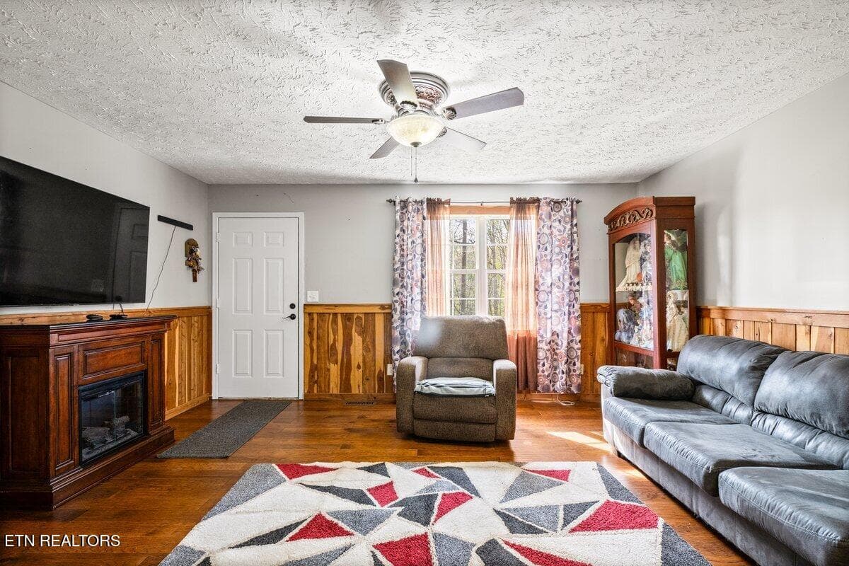 225 Country Way Dr 9 - 225 Country Way Drive, LaFollette, TN 37766, LaFollette