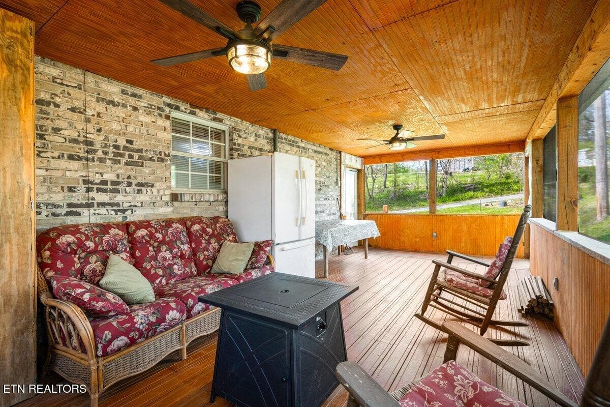 225 Country Way Dr 52 - 225 Country Way Drive, LaFollette, TN 37766, LaFollette