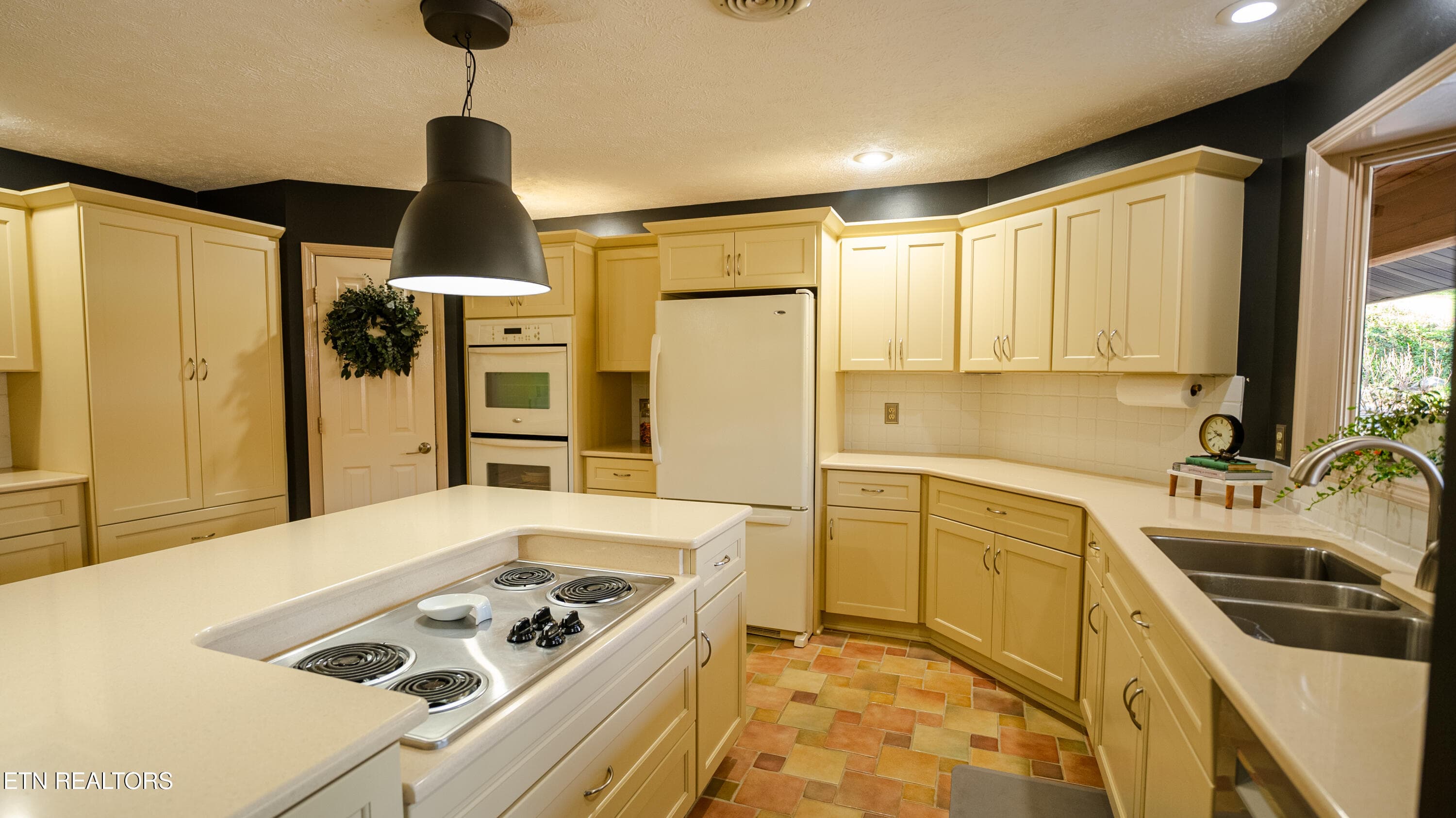 21 Sevier TN 77.63 Featured_Pro Photo-90 - 4242 Pearl Valley Rd, Sevierville, TN 37876