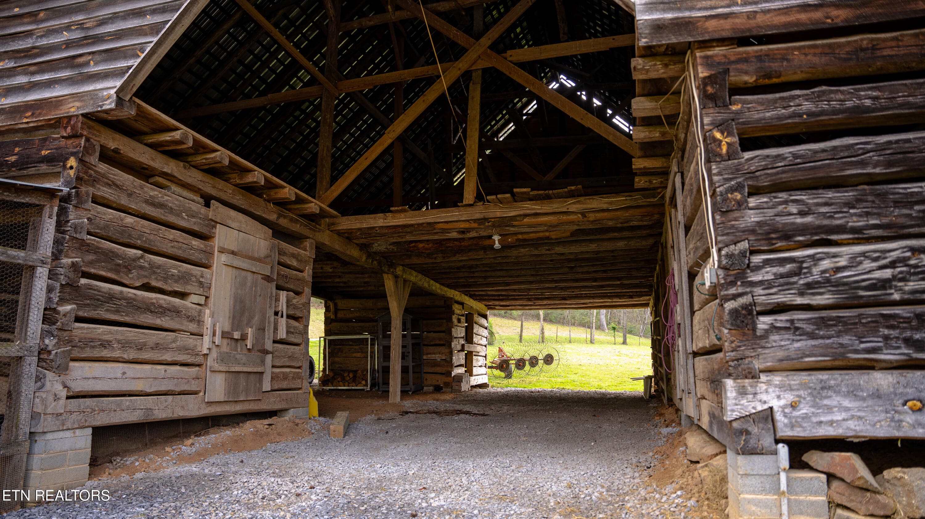 Sevier TN 77.63 Featured_Pro Photo-62 - 4242 Pearl Valley Rd, Sevierville, TN 37876