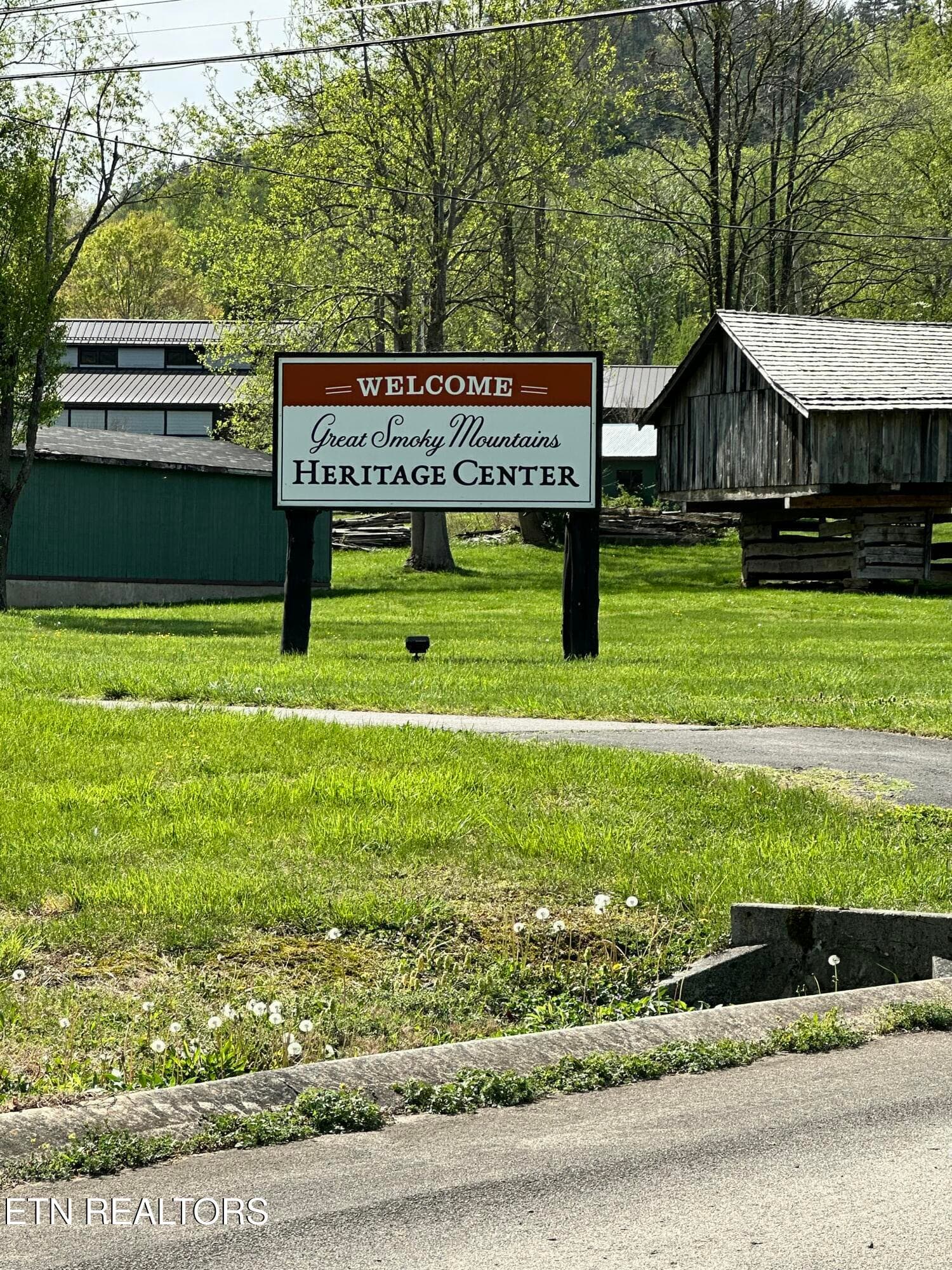 Hertiage Center - Lot 94 Highway 73, Townsend, TN 37882
