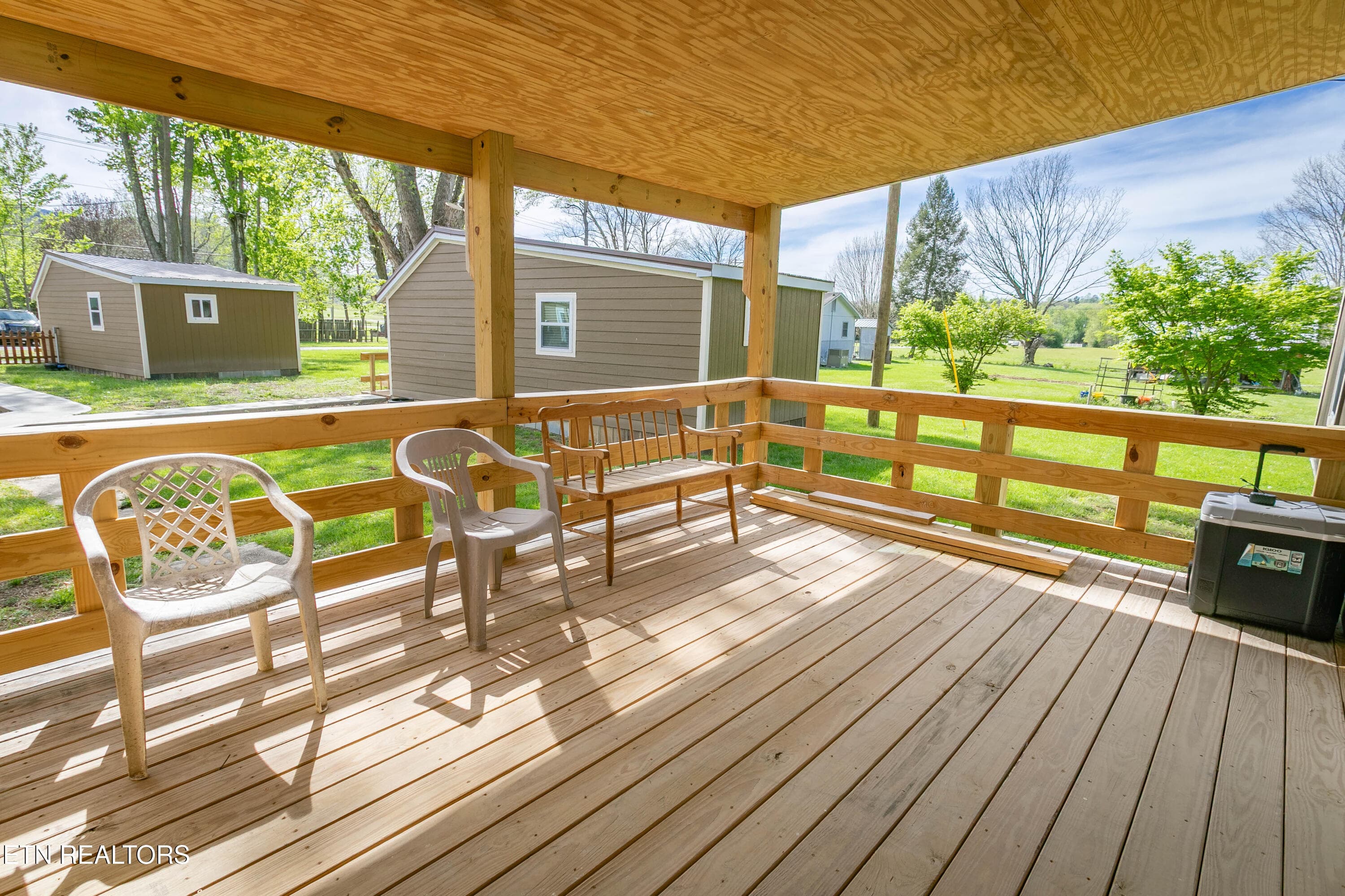 2B4A9060 - 8113 W Old Highway 73, Townsend, TN 37882