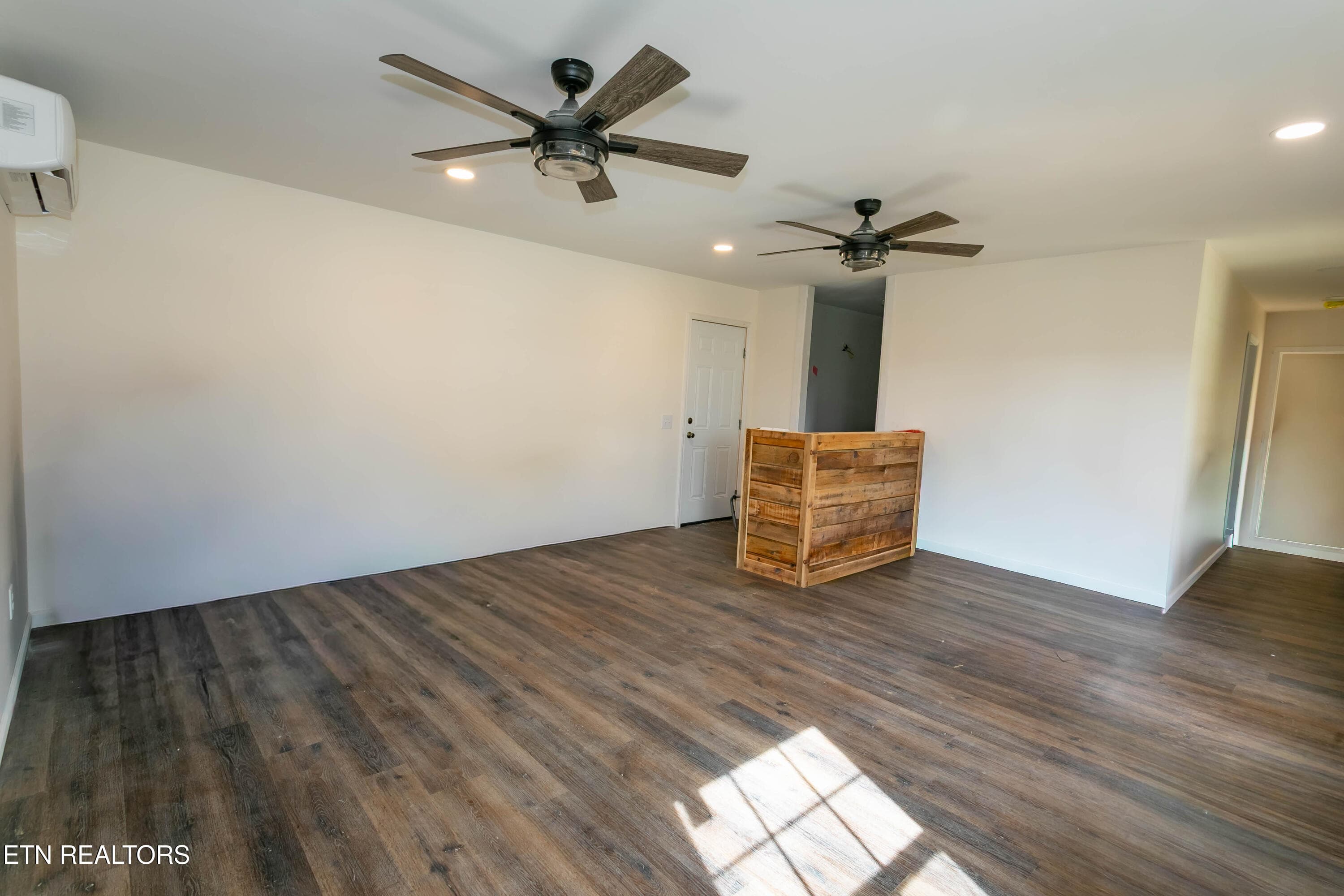 2B4A9050 - 8113 W Old Highway 73, Townsend, TN 37882