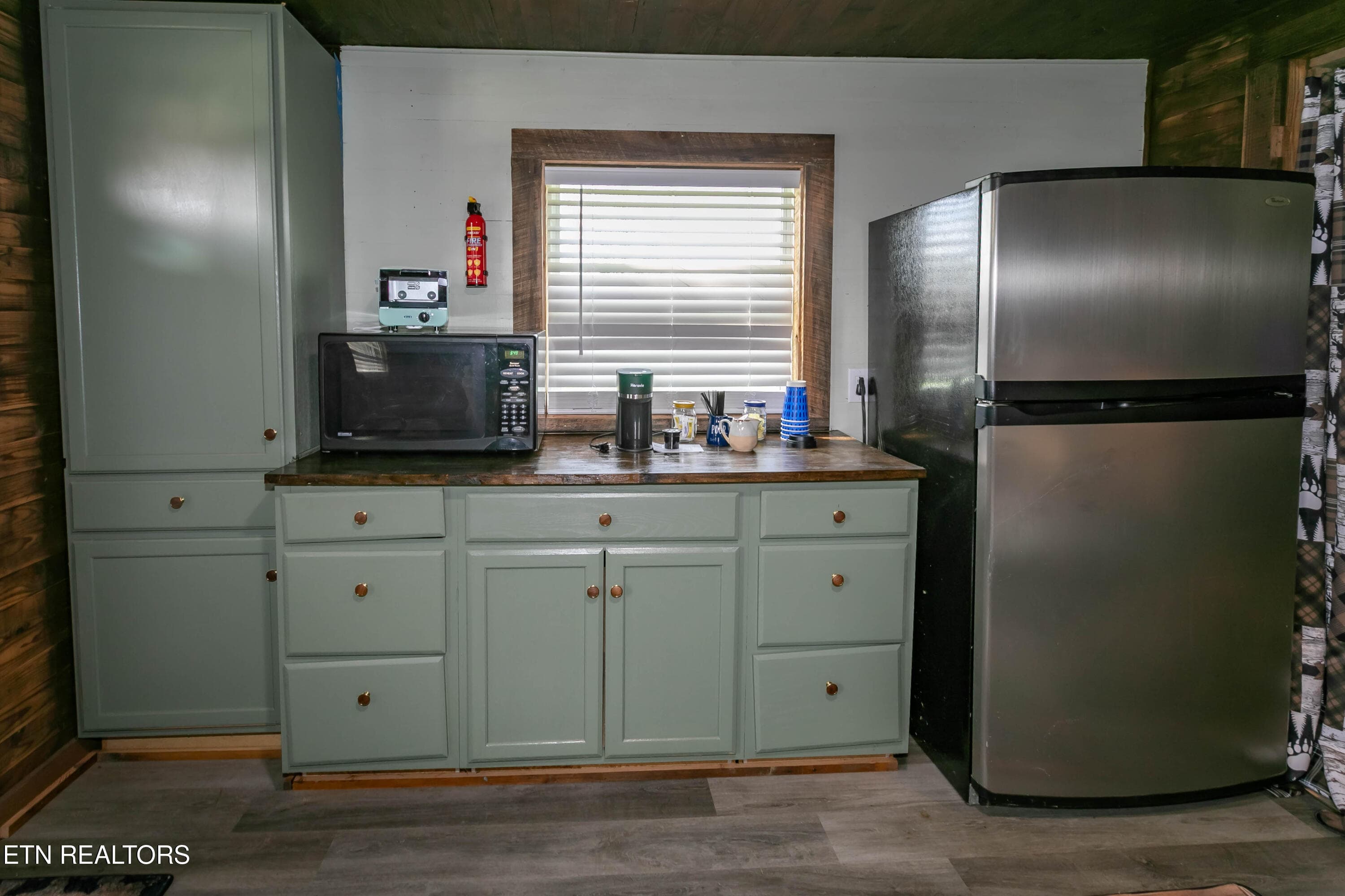 2B4A9033 (1) - 8113 W Old Highway 73, Townsend, TN 37882