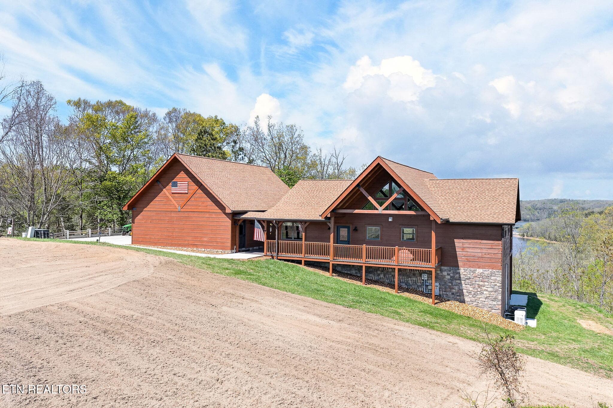 11-web-or-mls-800 Quail Run_053_TNPC - 800 Quail, Byrdstown, TN 38549, Byrdstown