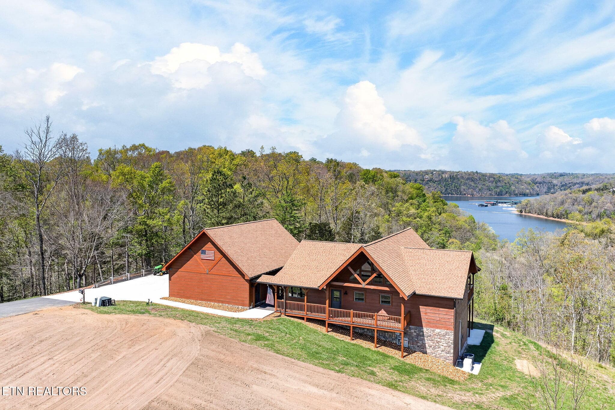 12-web-or-mls-800 Quail Run_059_TNPC - 800 Quail, Byrdstown, TN 38549, Byrdstown