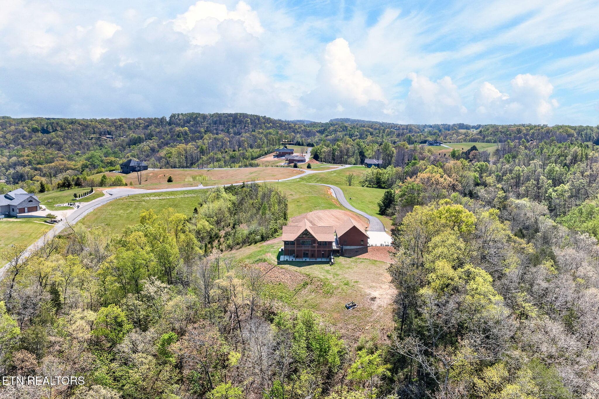 18-web-or-mls-800 Quail Run_088_TNPC - 800 Quail, Byrdstown, TN 38549, Byrdstown