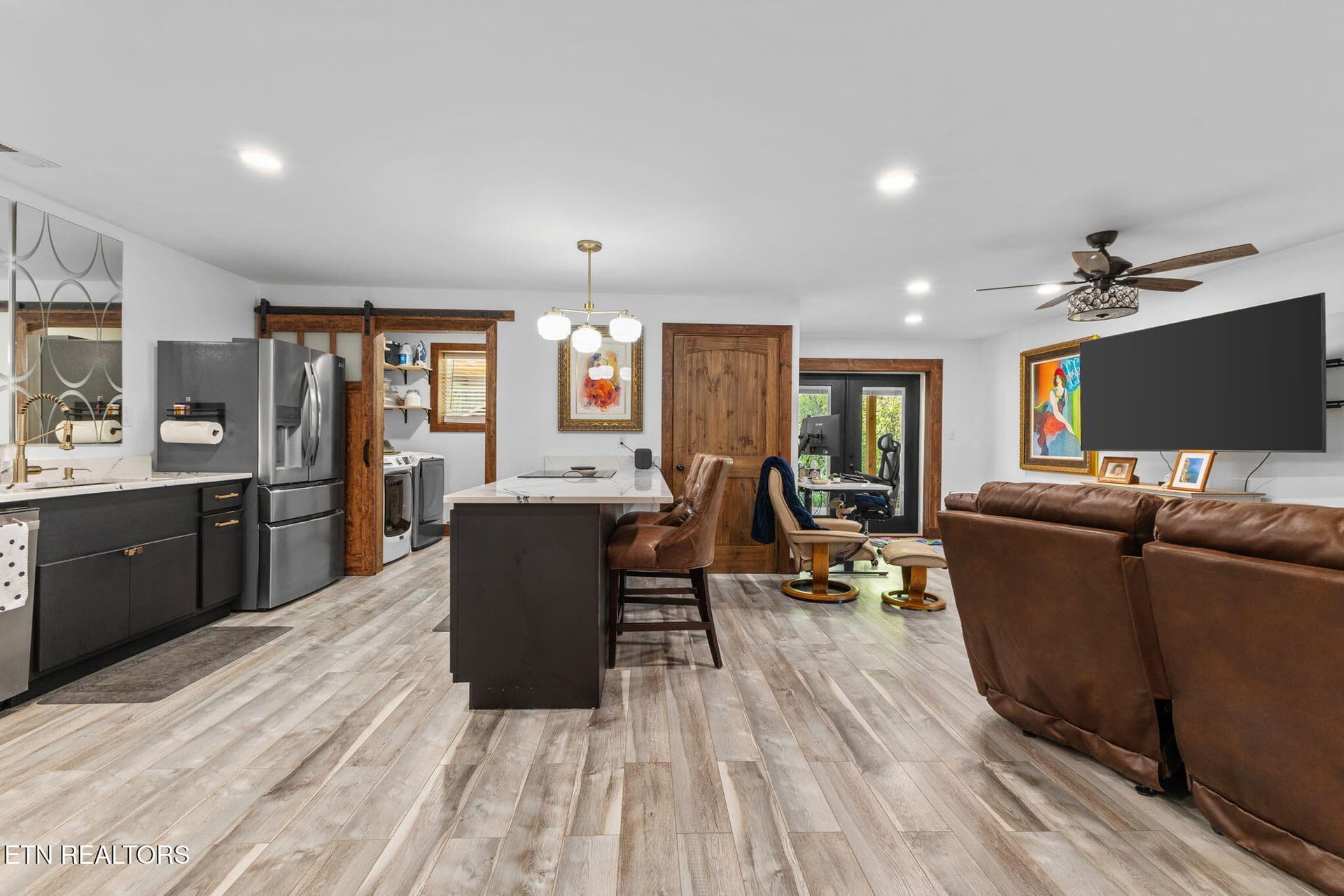65-web-or-mls-3F1A0370 - 6414 Pine Grove Rd, Knoxville, TN 37914