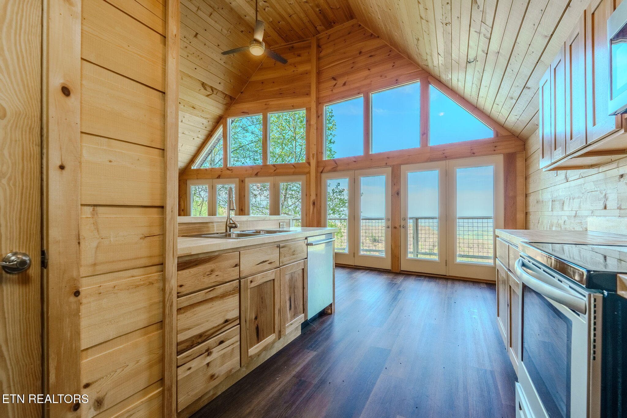 11 - 2821 Overholt Tr, Sevierville, TN 37862