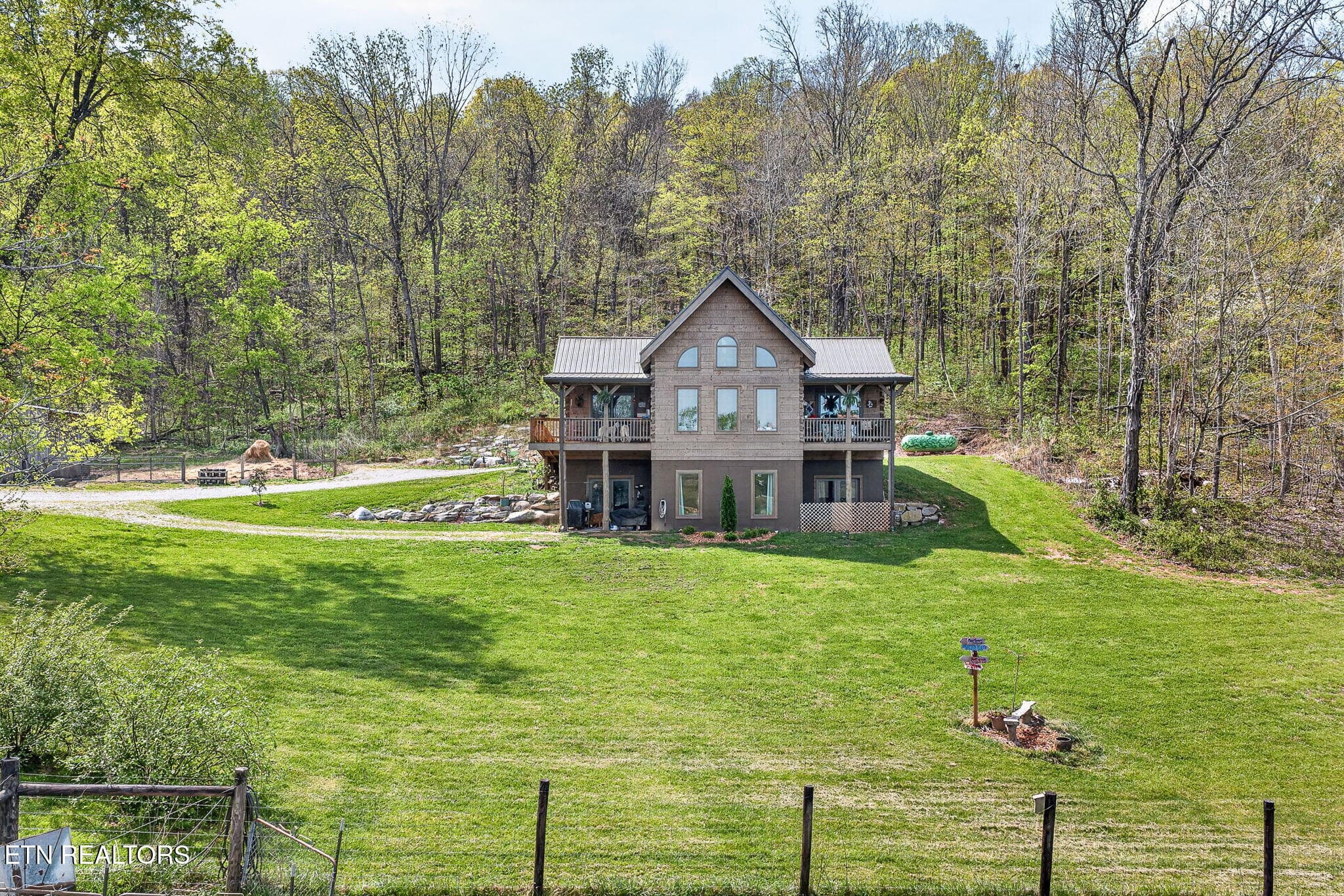 1-web-or-mls-1218 Moody Rd_005_TNPC - 1218 Moody Rd, Byrdstown, TN 38549, Byrdstown