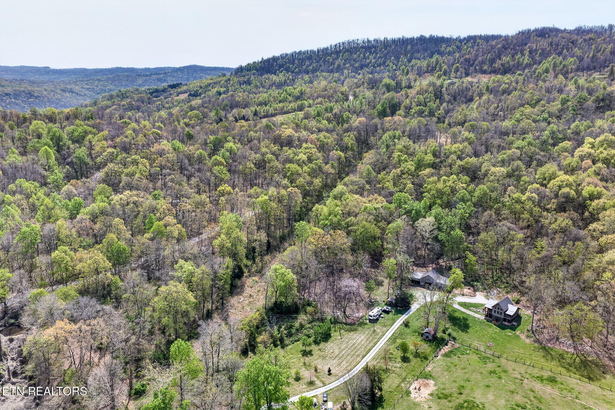 25-web-or-mls-1218 Moody Rd_128_TNPC - 1218 Moody Rd, Byrdstown, TN 38549, Byrdstown