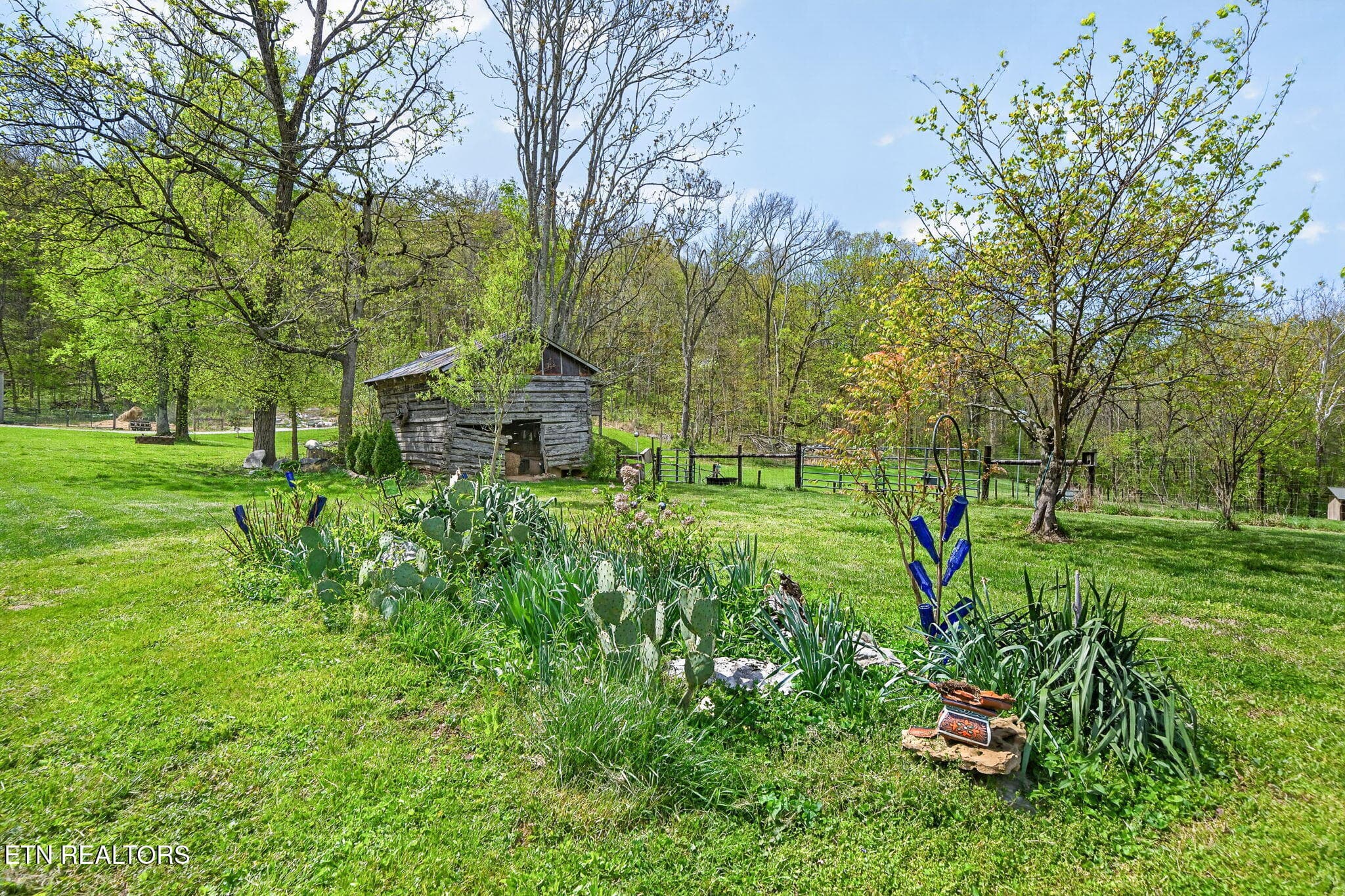 29-web-or-mls-1218 Moody Rd_152_TNPC - 1218 Moody Rd, Byrdstown, TN 38549, Byrdstown