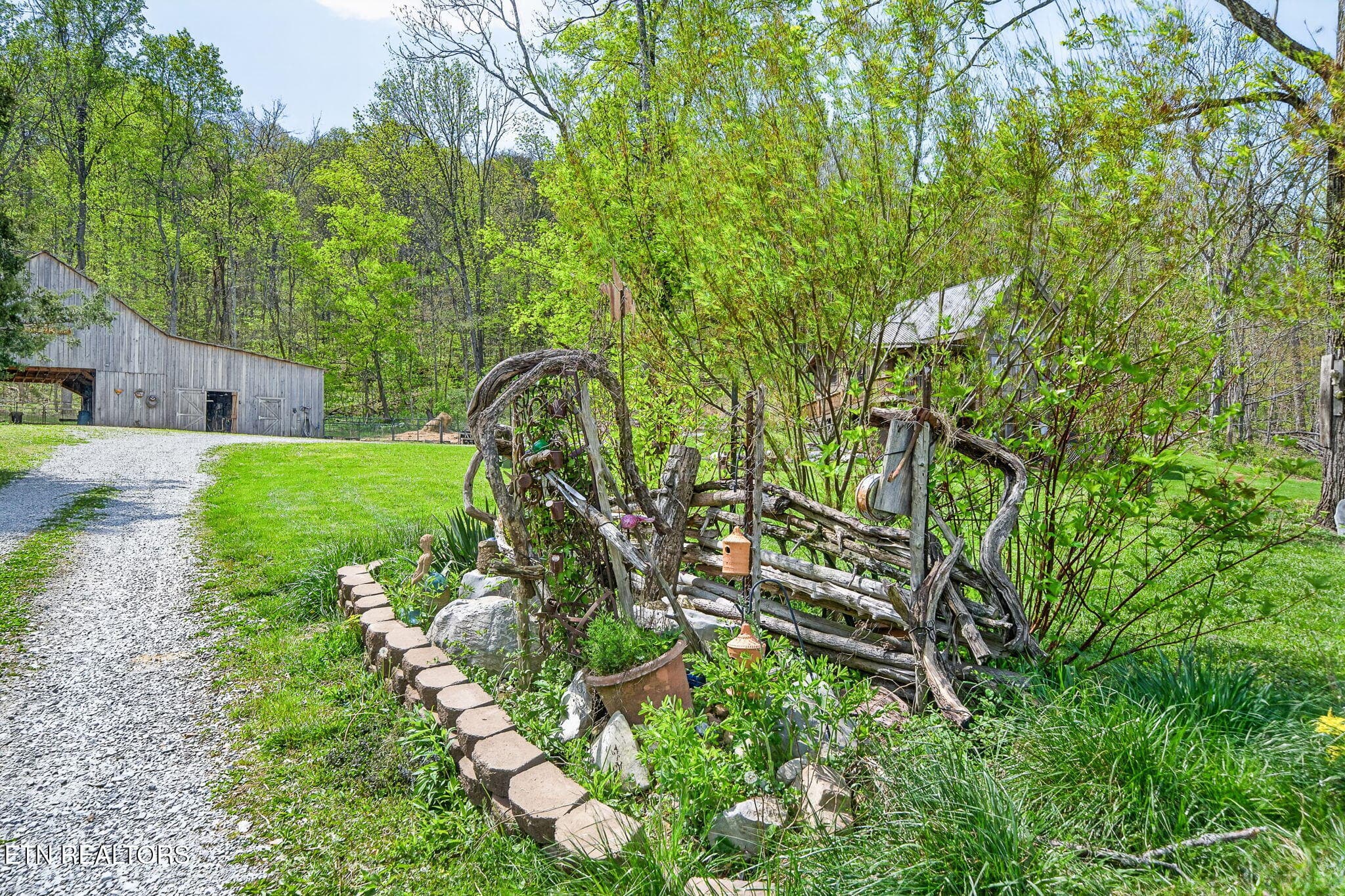 32-web-or-mls-1218 Moody Rd_169_TNPC - 1218 Moody Rd, Byrdstown, TN 38549, Byrdstown