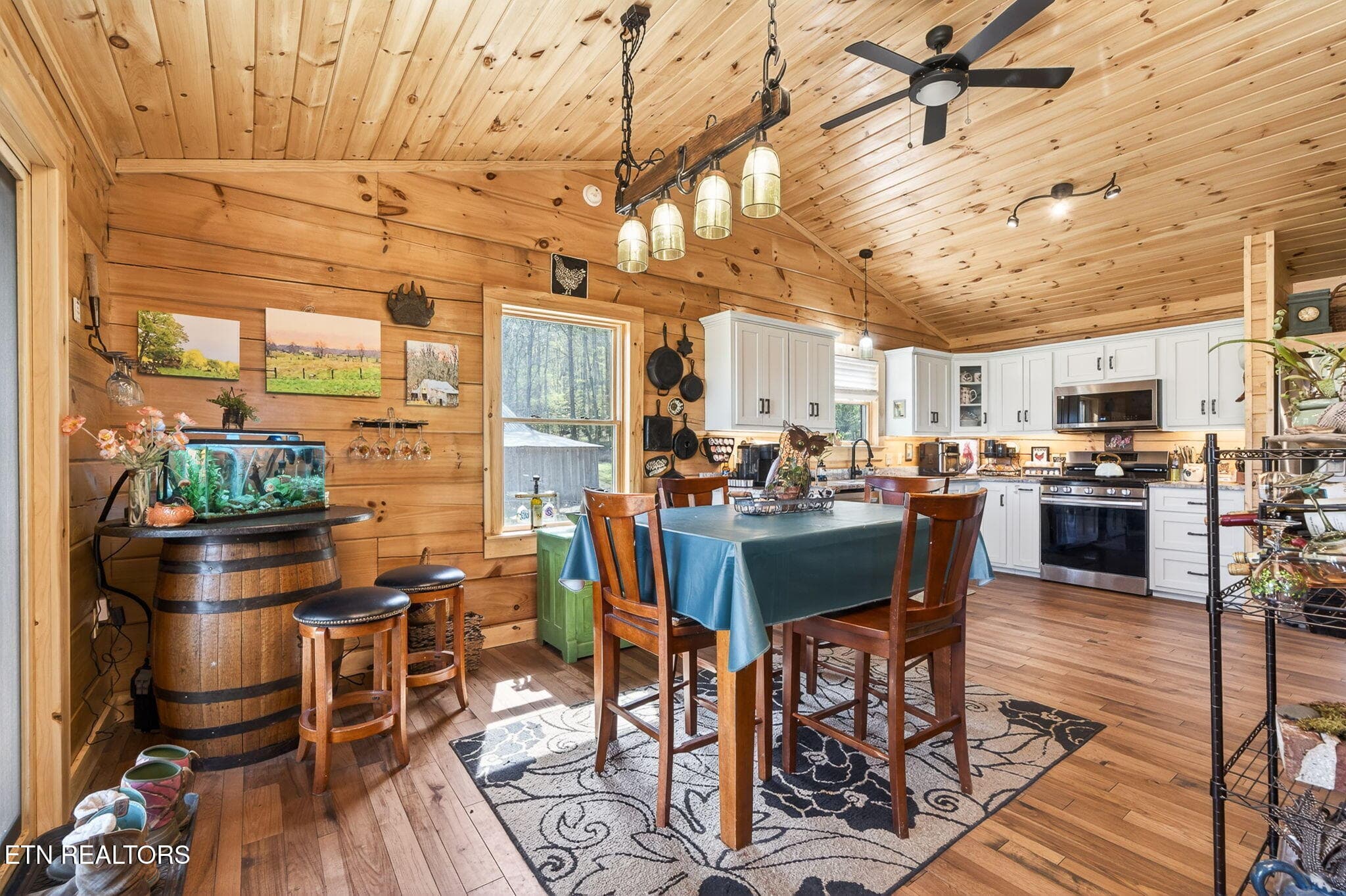 55-web-or-mls-1218 Moody Rd_305_TNPC - 1218 Moody Rd, Byrdstown, TN 38549, Byrdstown